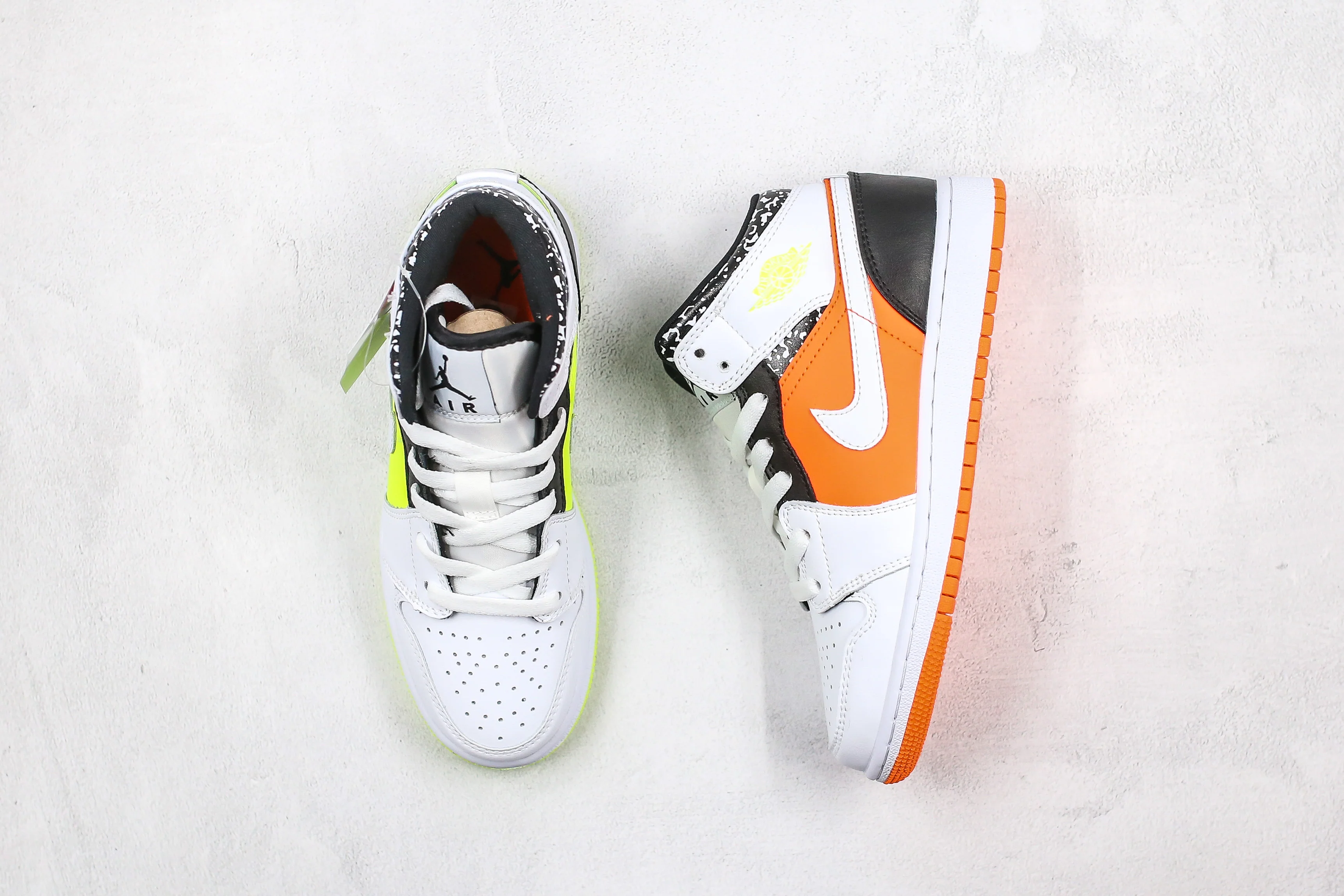 Réplica AIR JORDAN 1 mid Sneaker