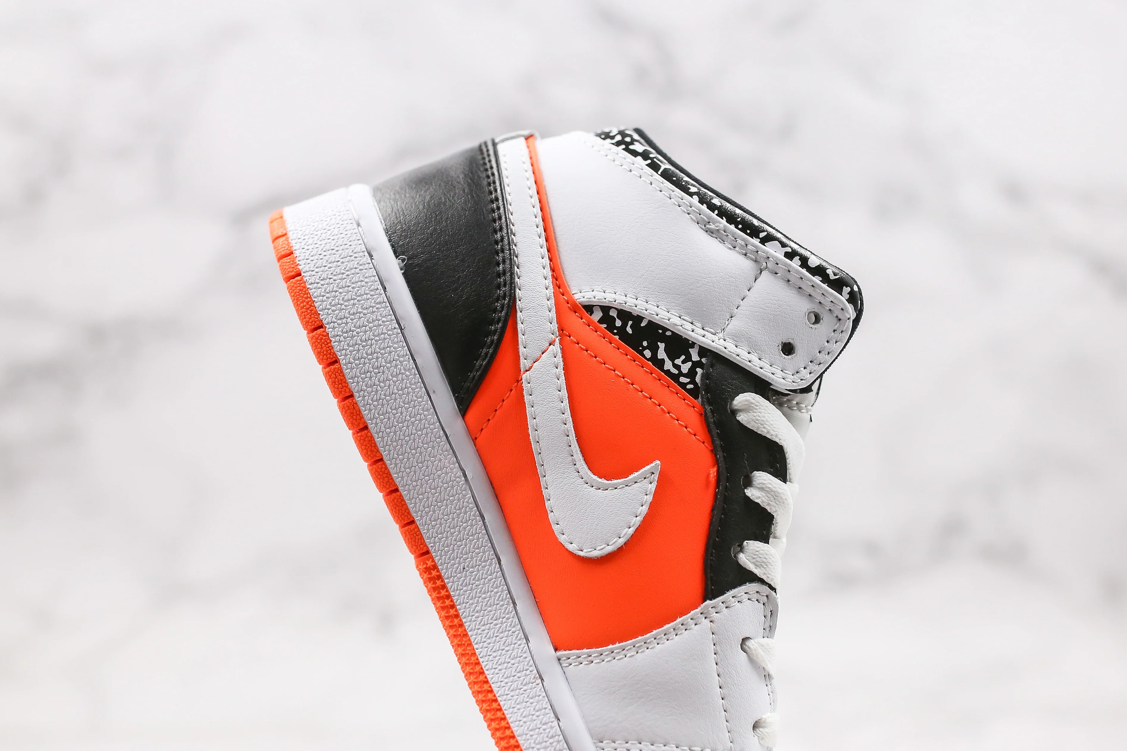 Réplica AIR JORDAN 1 mid Sneaker