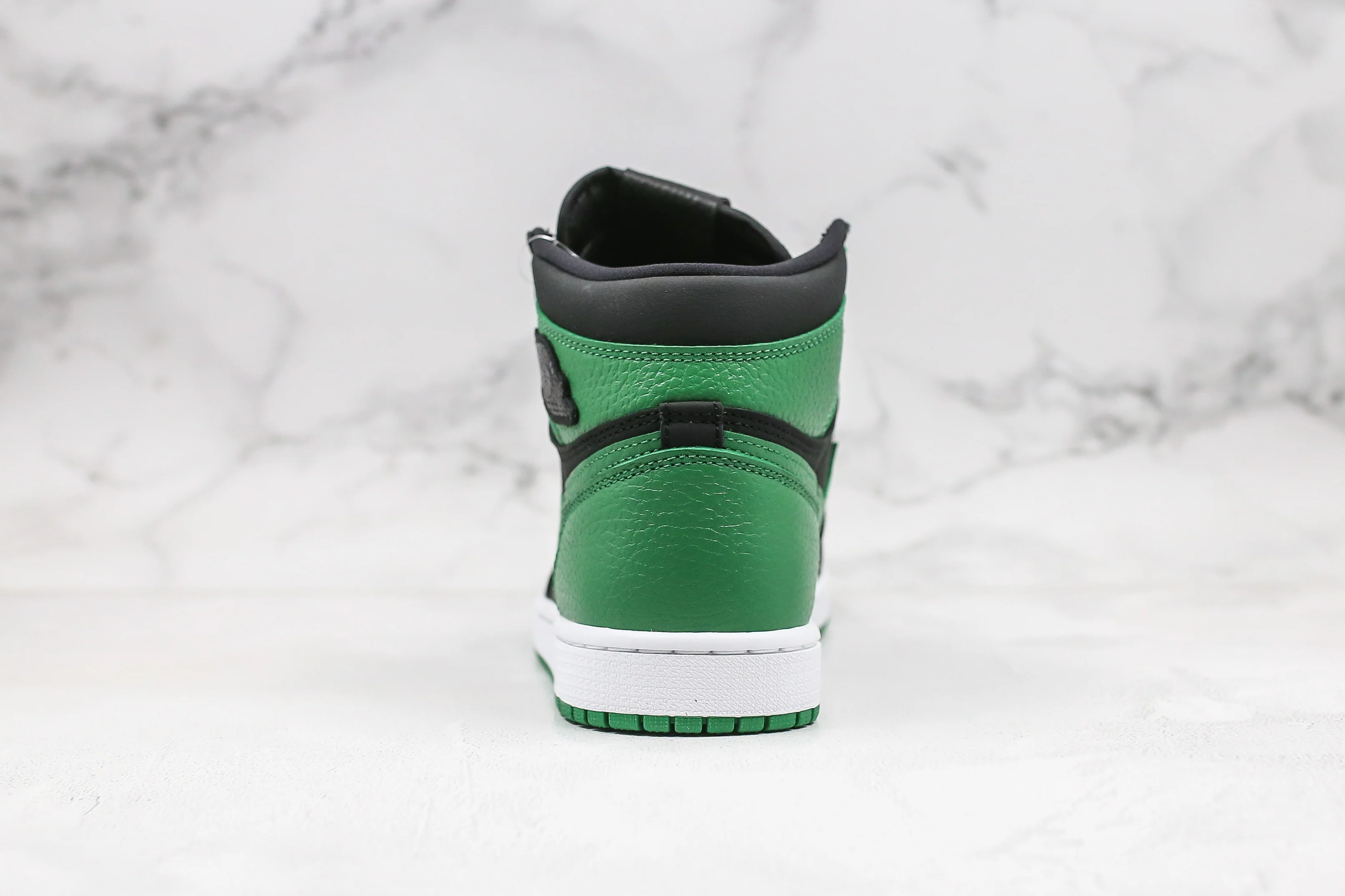 Réplica AIR JORDAN 1 mid Sneaker