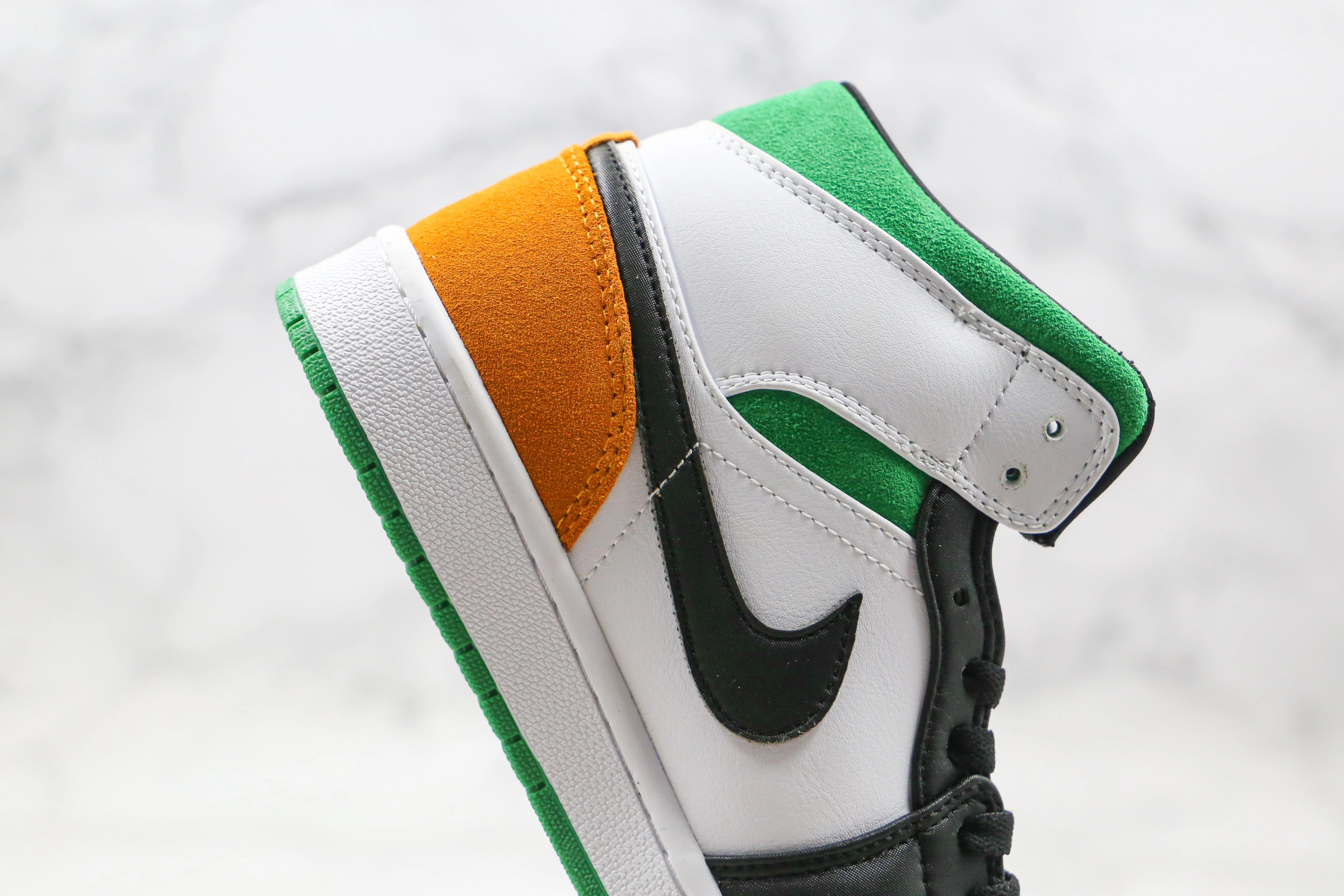 Réplica AIR JORDAN 1 Mid Sneaker