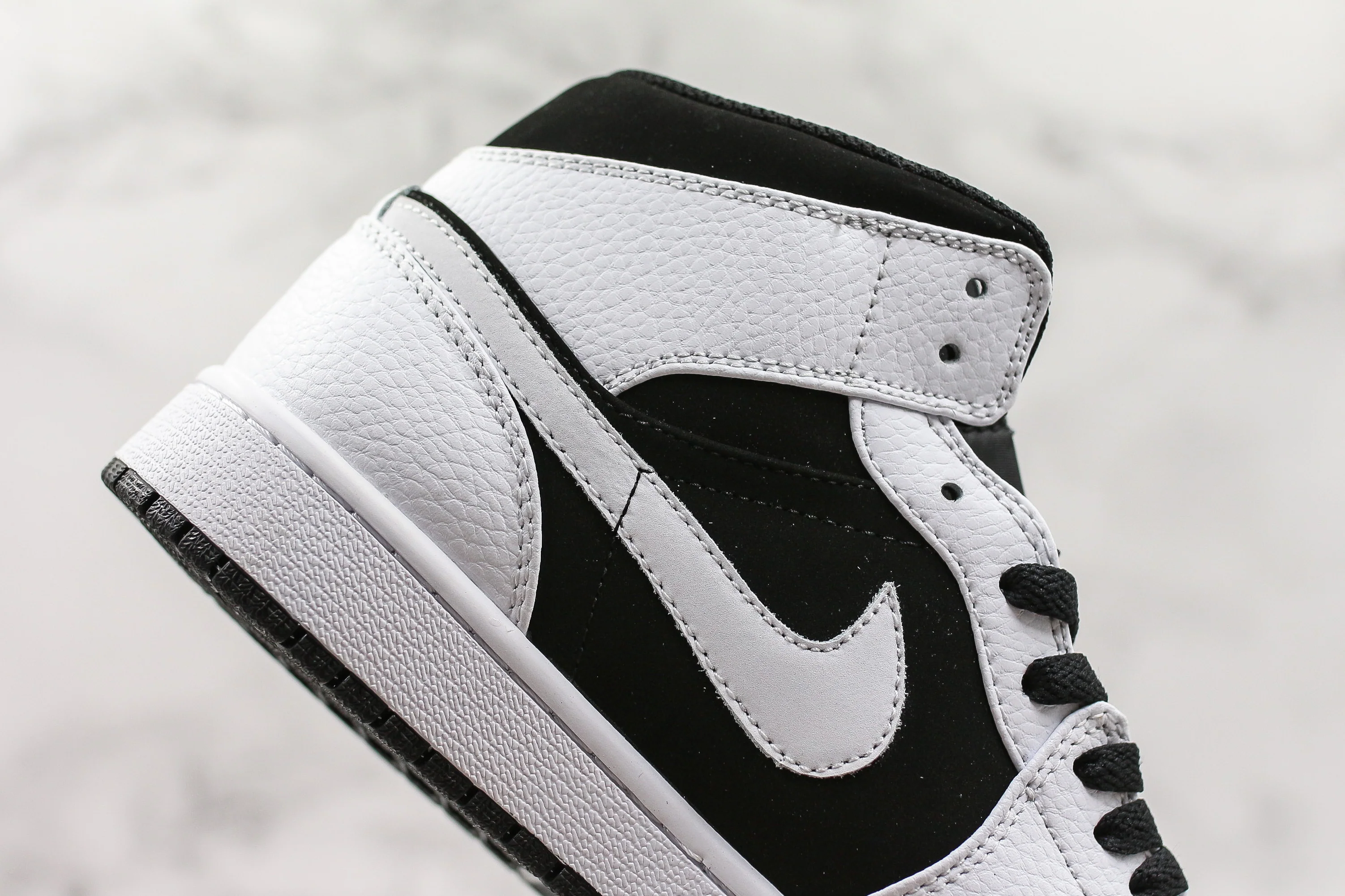 Réplica AIR JORDAN 1 mid Sneaker