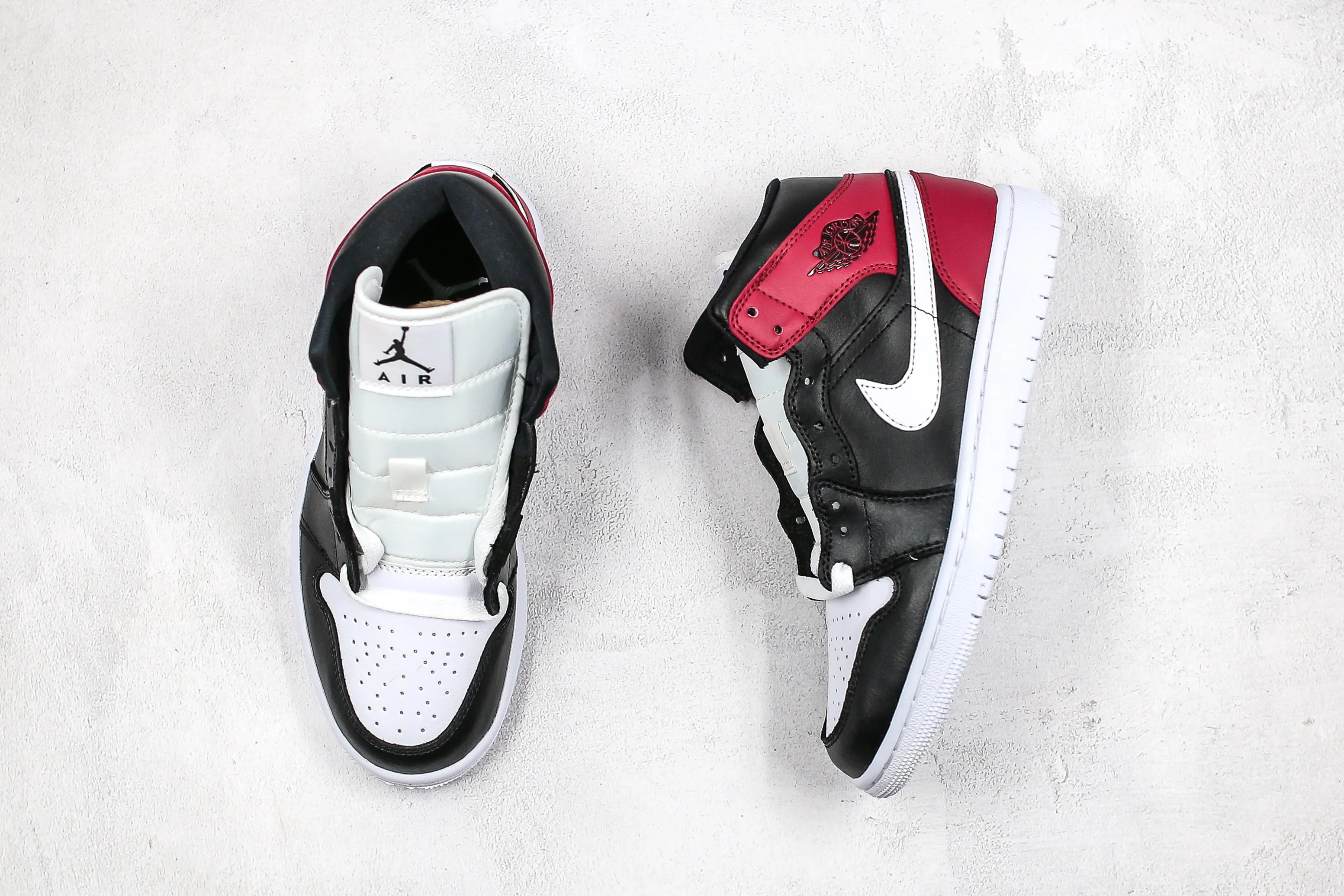 Réplica AIR JORDAN 1 mid Sneaker