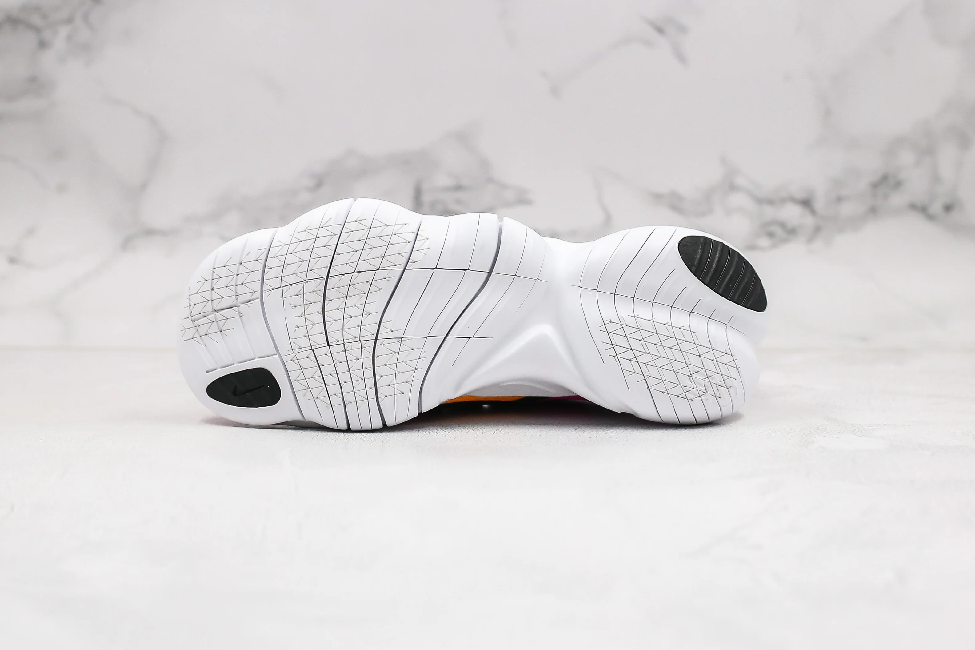 Réplica FREE RN 5.0 - FUCHIA & BLACK Nike Sneaker
