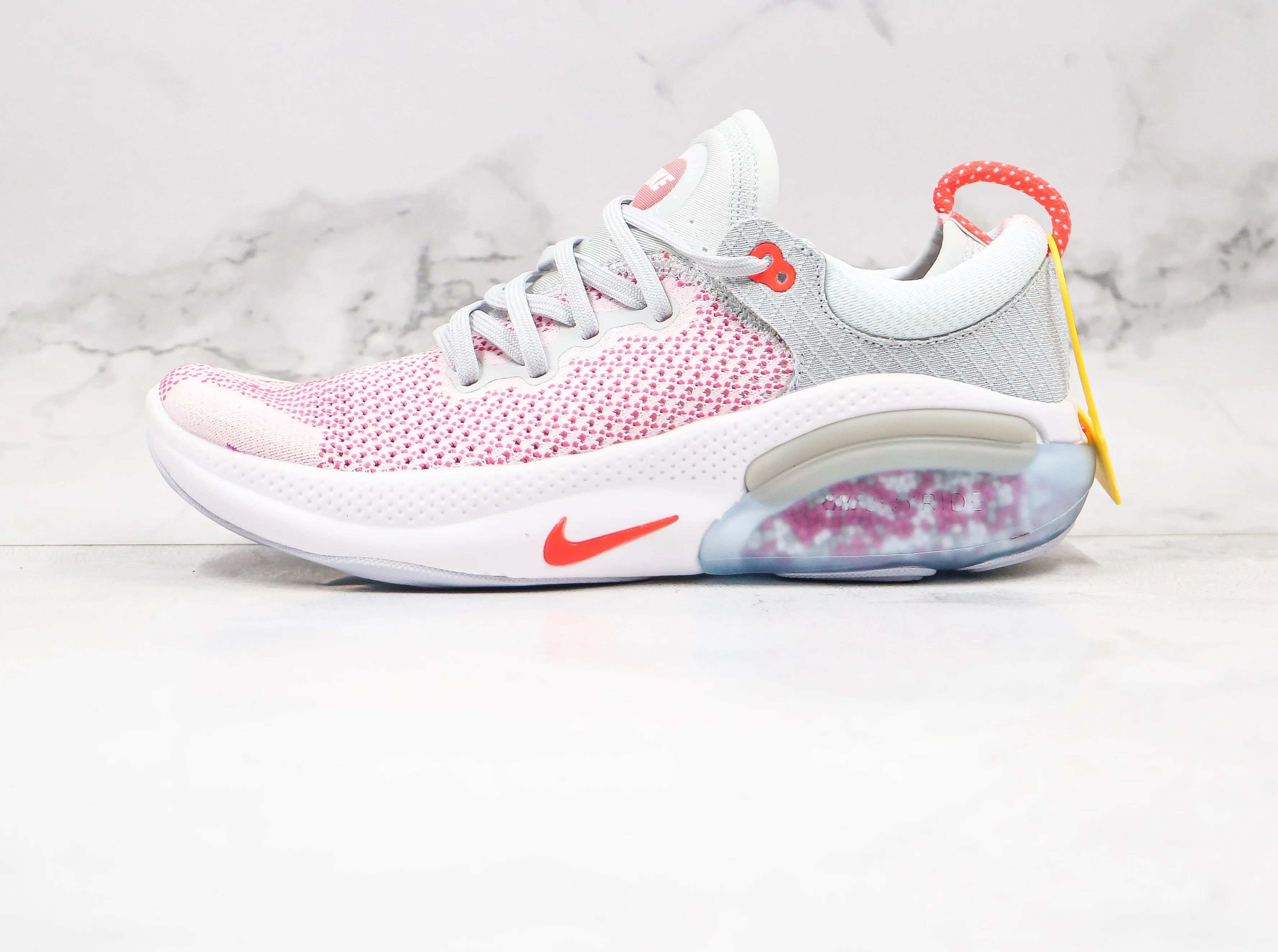 Réplica JOYRIDE RUN FLYKNIT - WHITE & PINK Nike Sneaker