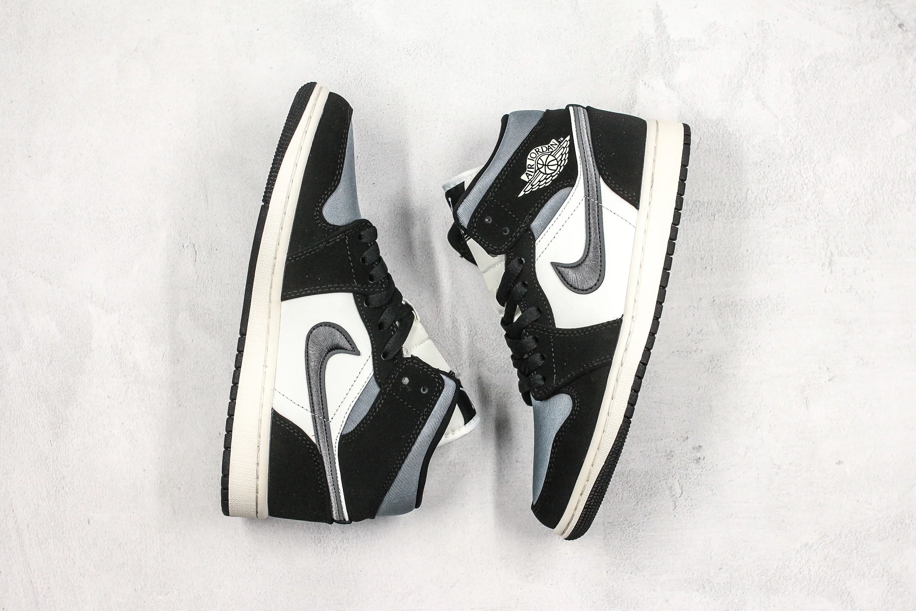 Réplica AIR JORDAN 1 mid Sneaker
