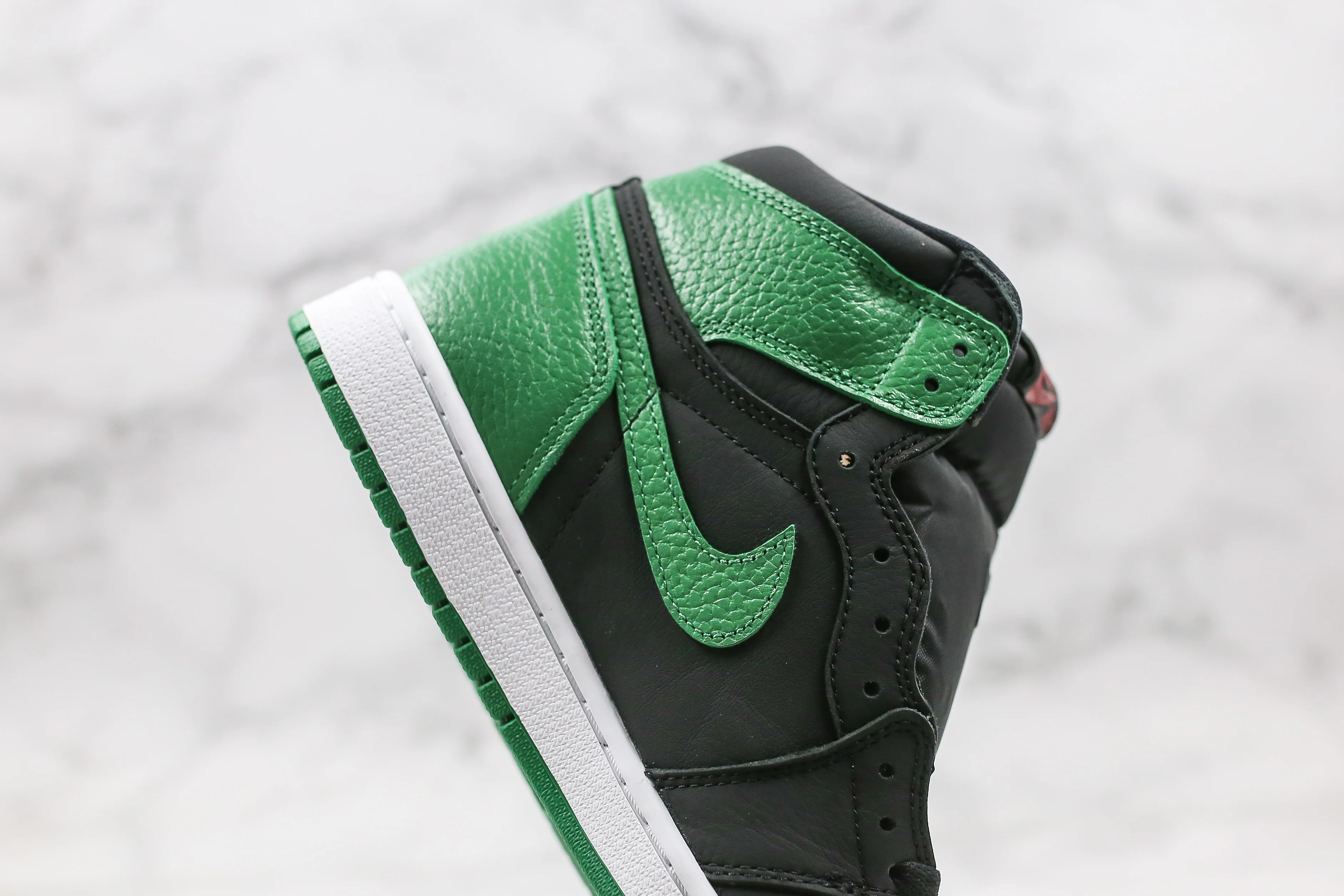 Réplica AIR JORDAN 1 mid Sneaker