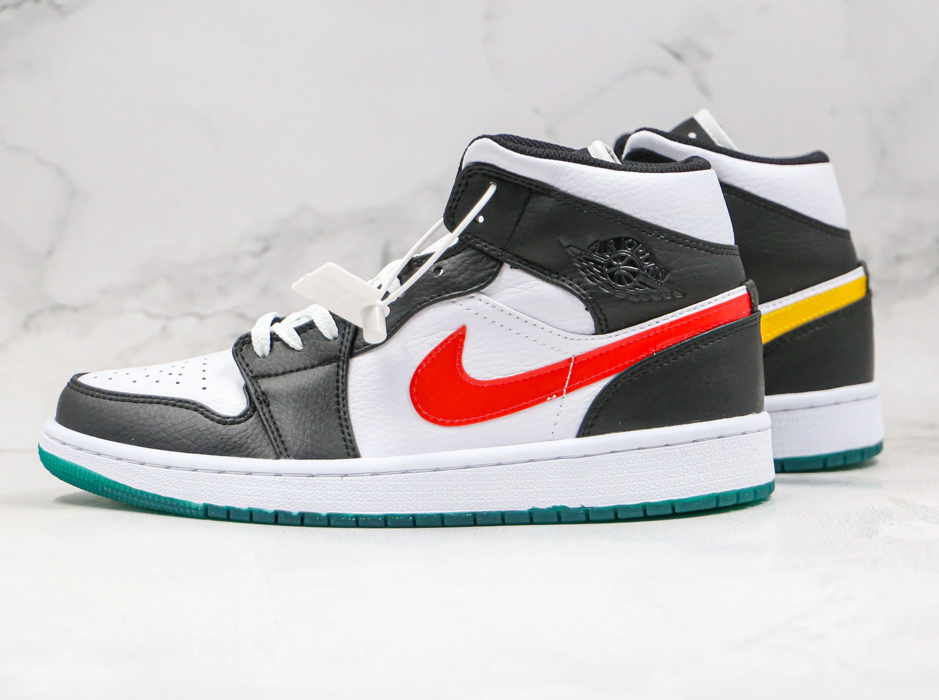 Réplica AIR JORDAN 1 Mid Sneaker