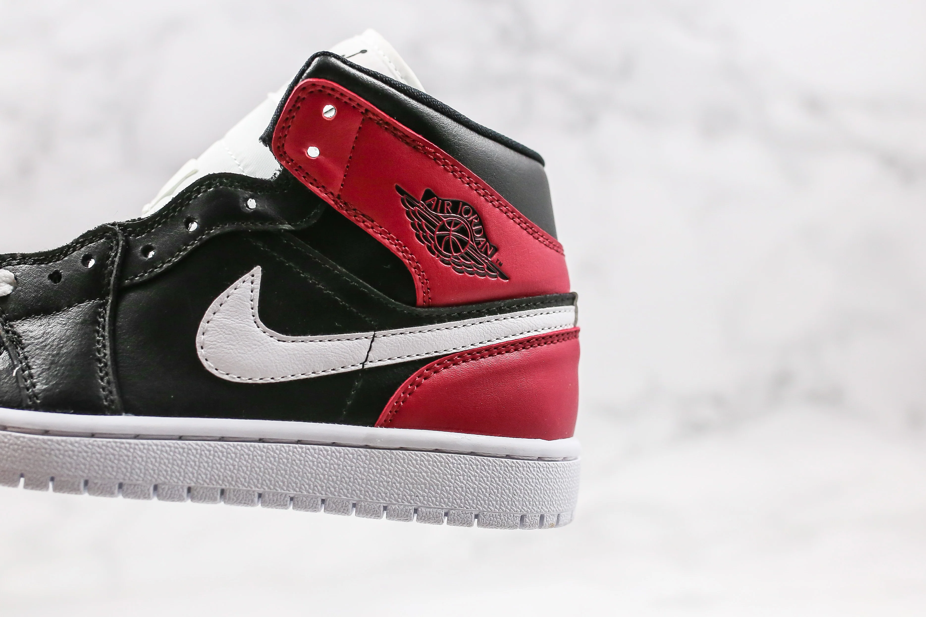 Réplica AIR JORDAN 1 mid Sneaker