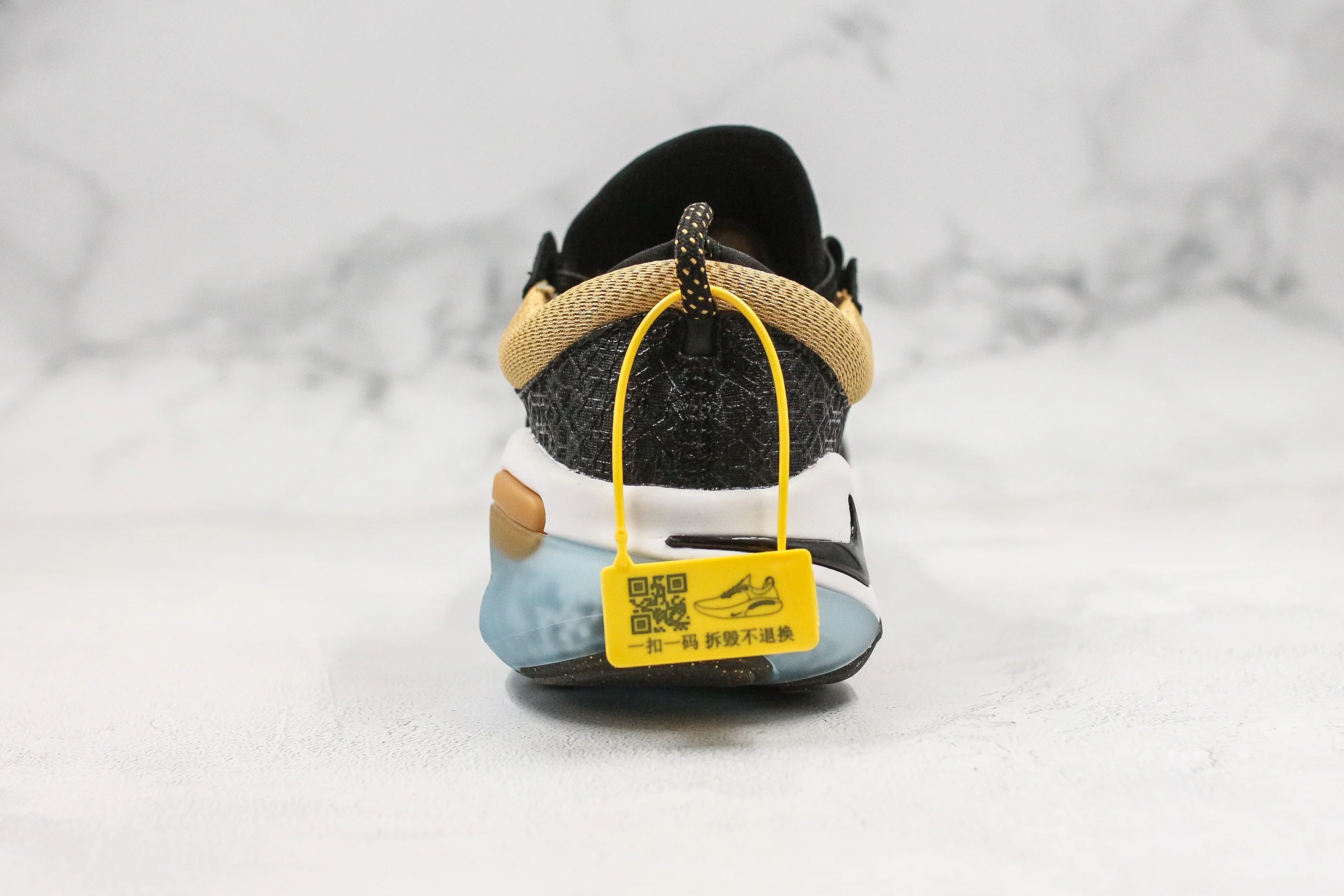 Réplica JOYRIDE RUN FLYKNIT - GOLD Nike Sneaker