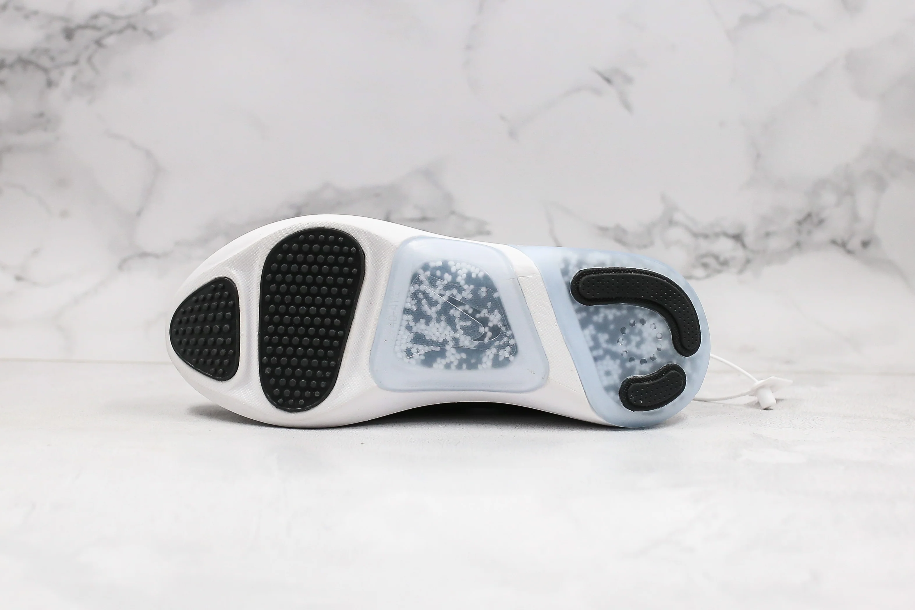 Réplica JOYRIDE DUAL RUN - BLACK & WHITE Nike Sneaker