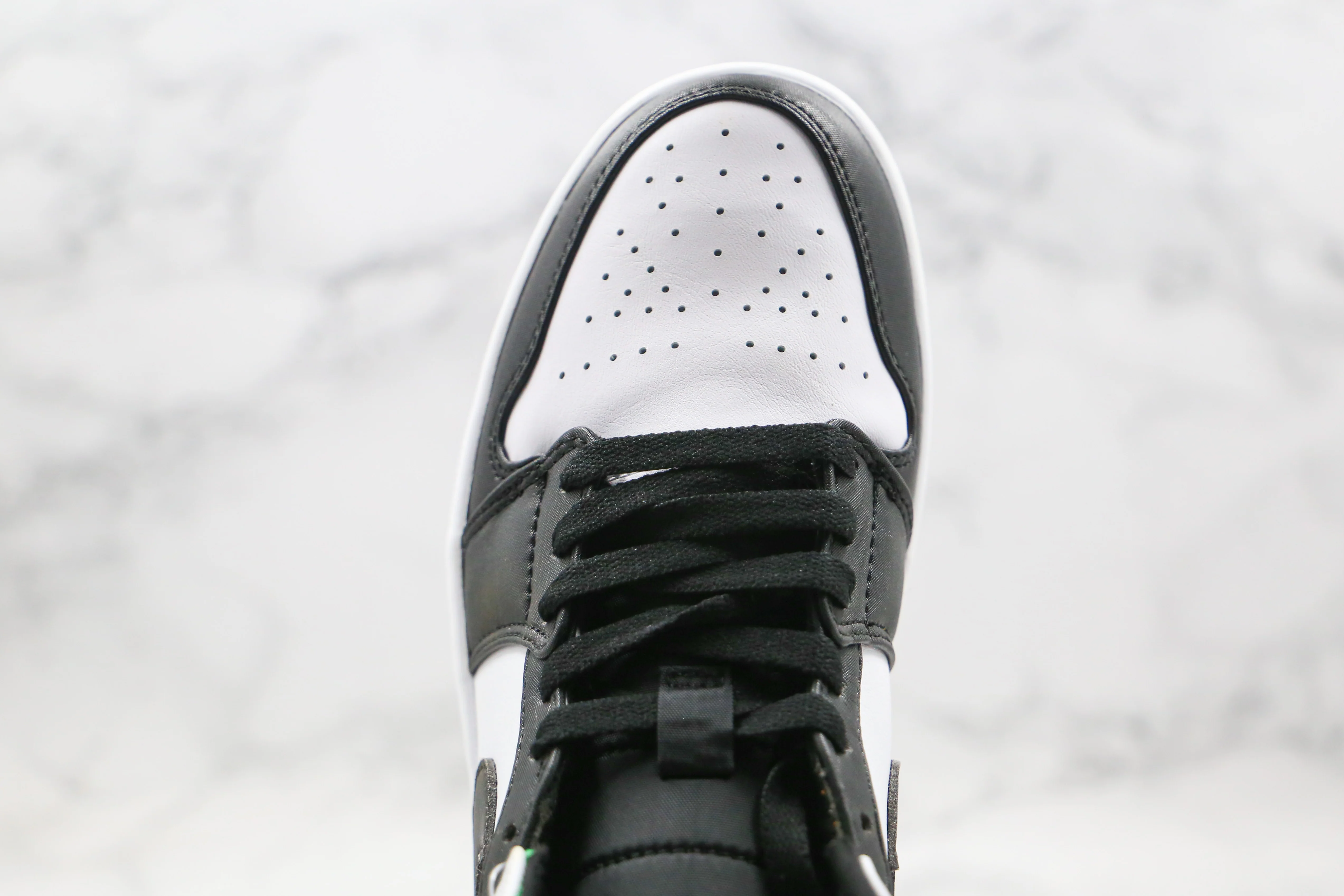 Réplica AIR JORDAN 1 Mid Sneaker