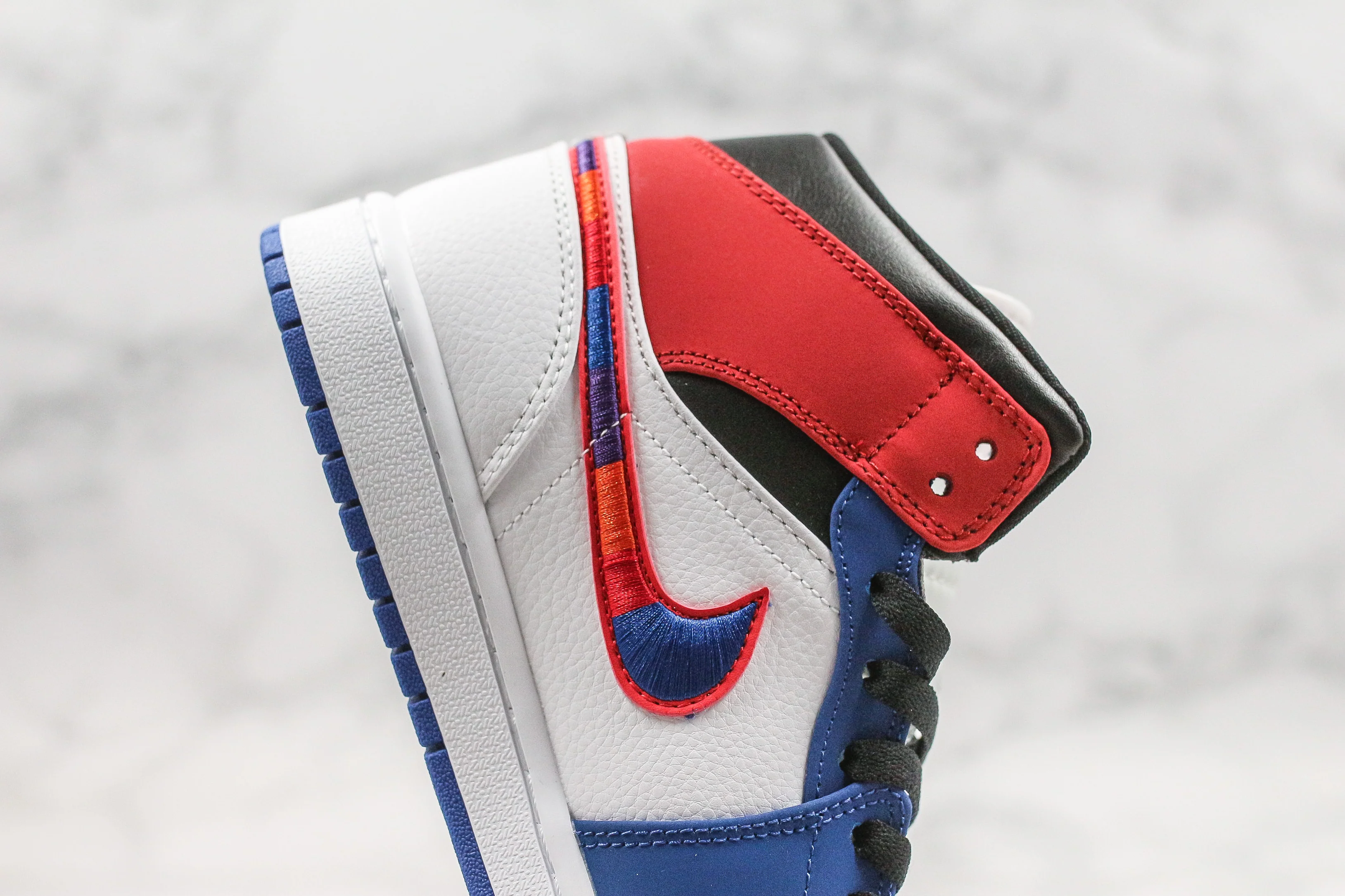 Réplica AIR JORDAN 1 mid Sneaker