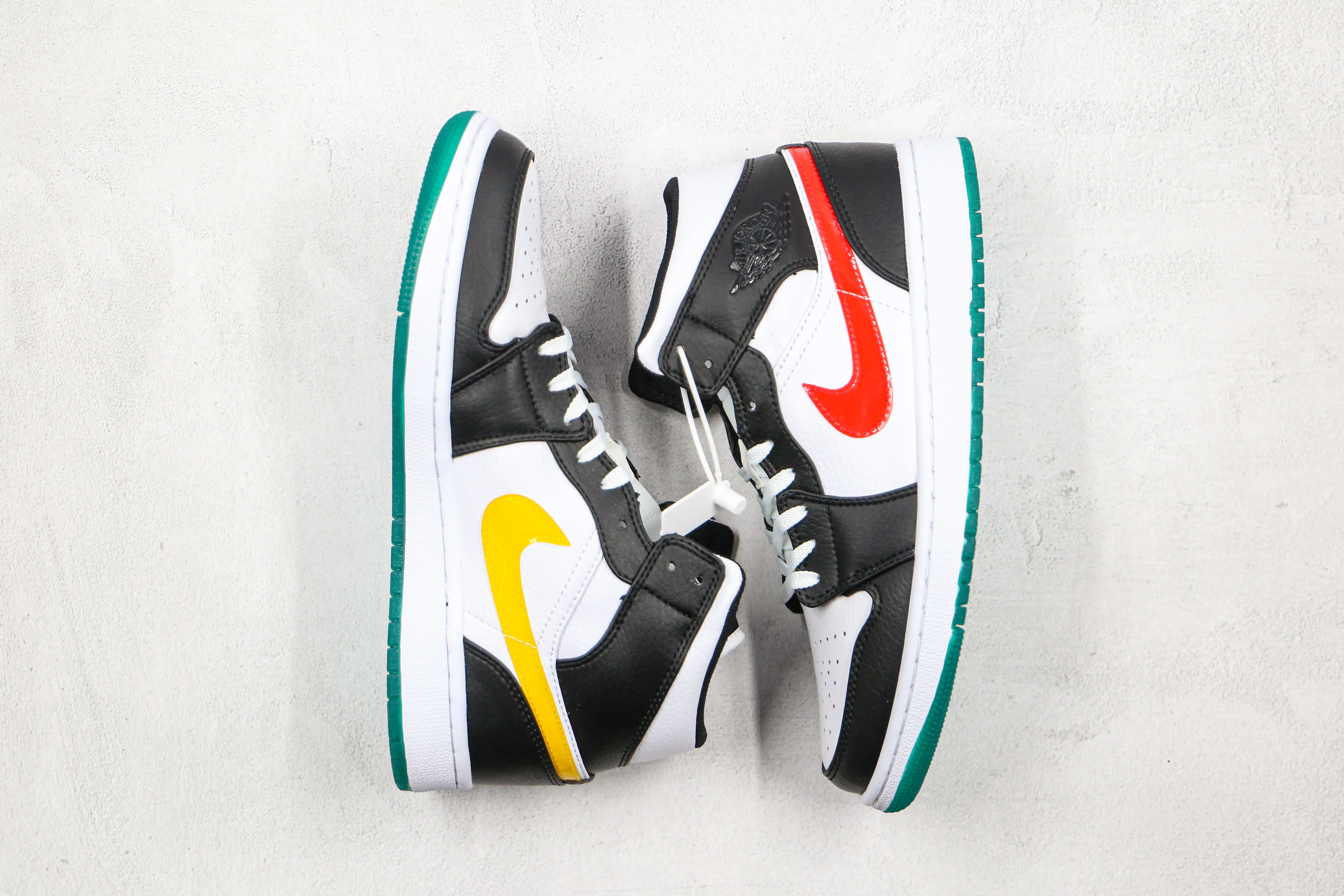 Réplica AIR JORDAN 1 Mid Sneaker