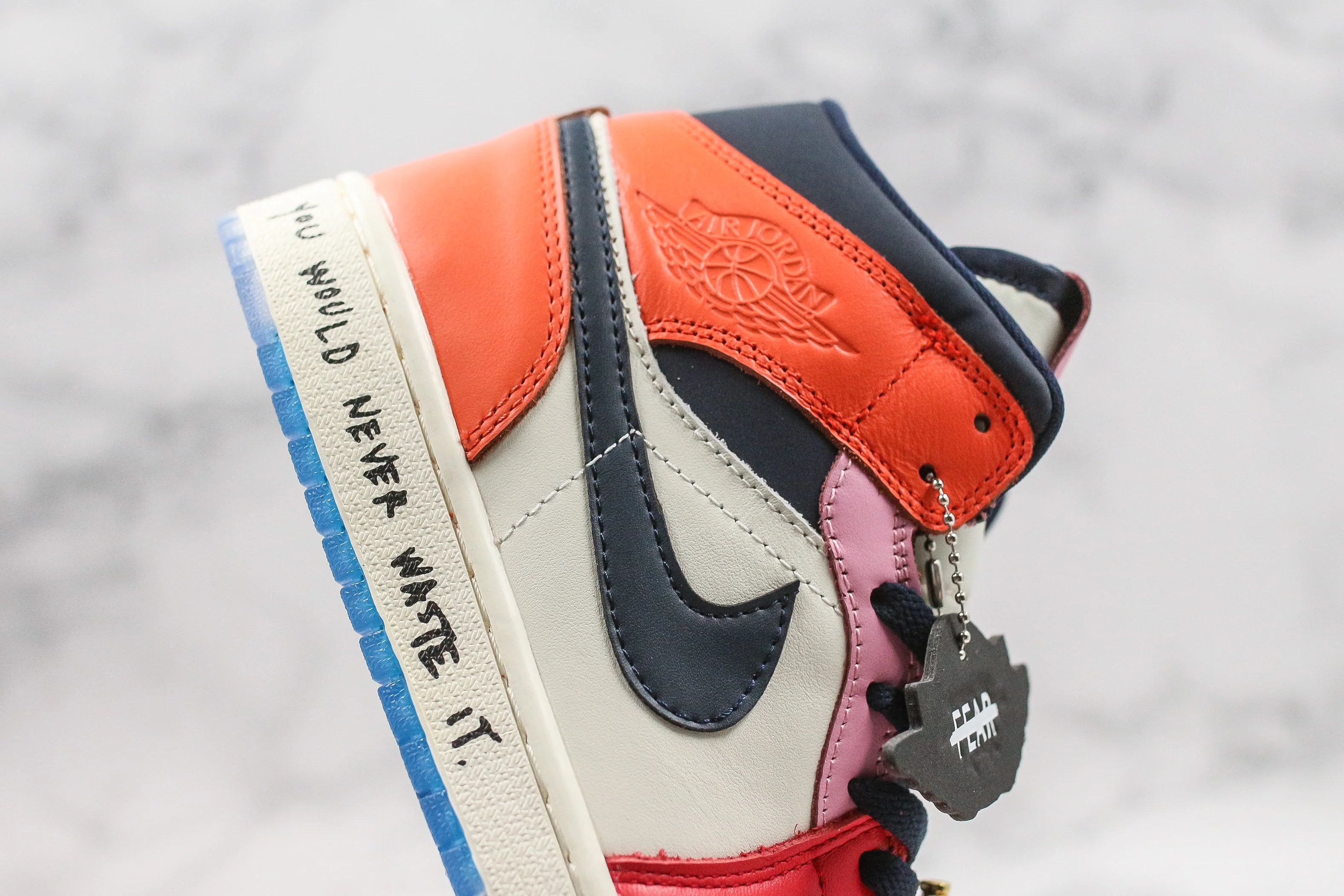 Réplica AIR JORDAN 1 mid Sneaker