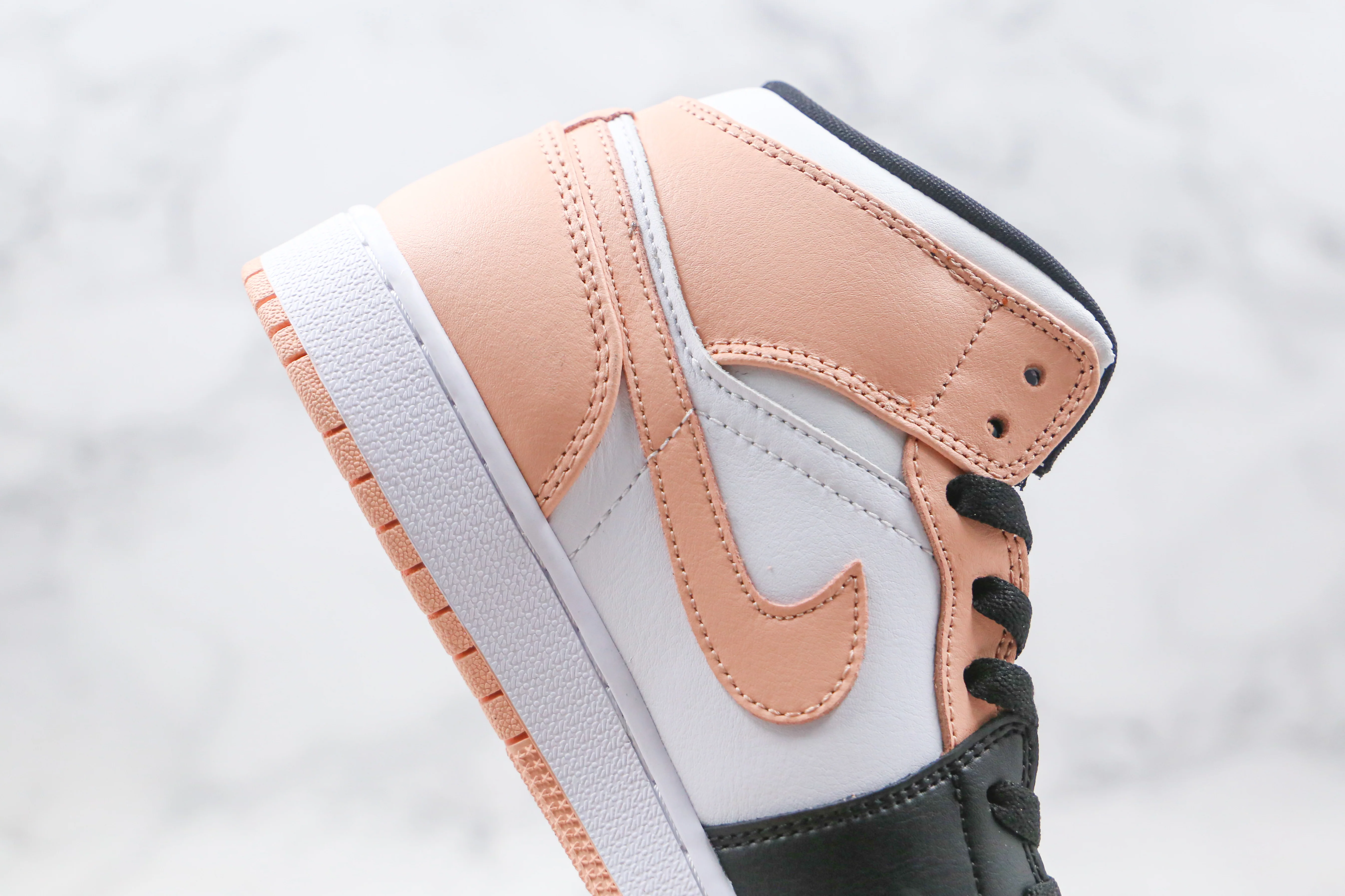 Réplica AIR JORDAN 1 Mid Sneaker