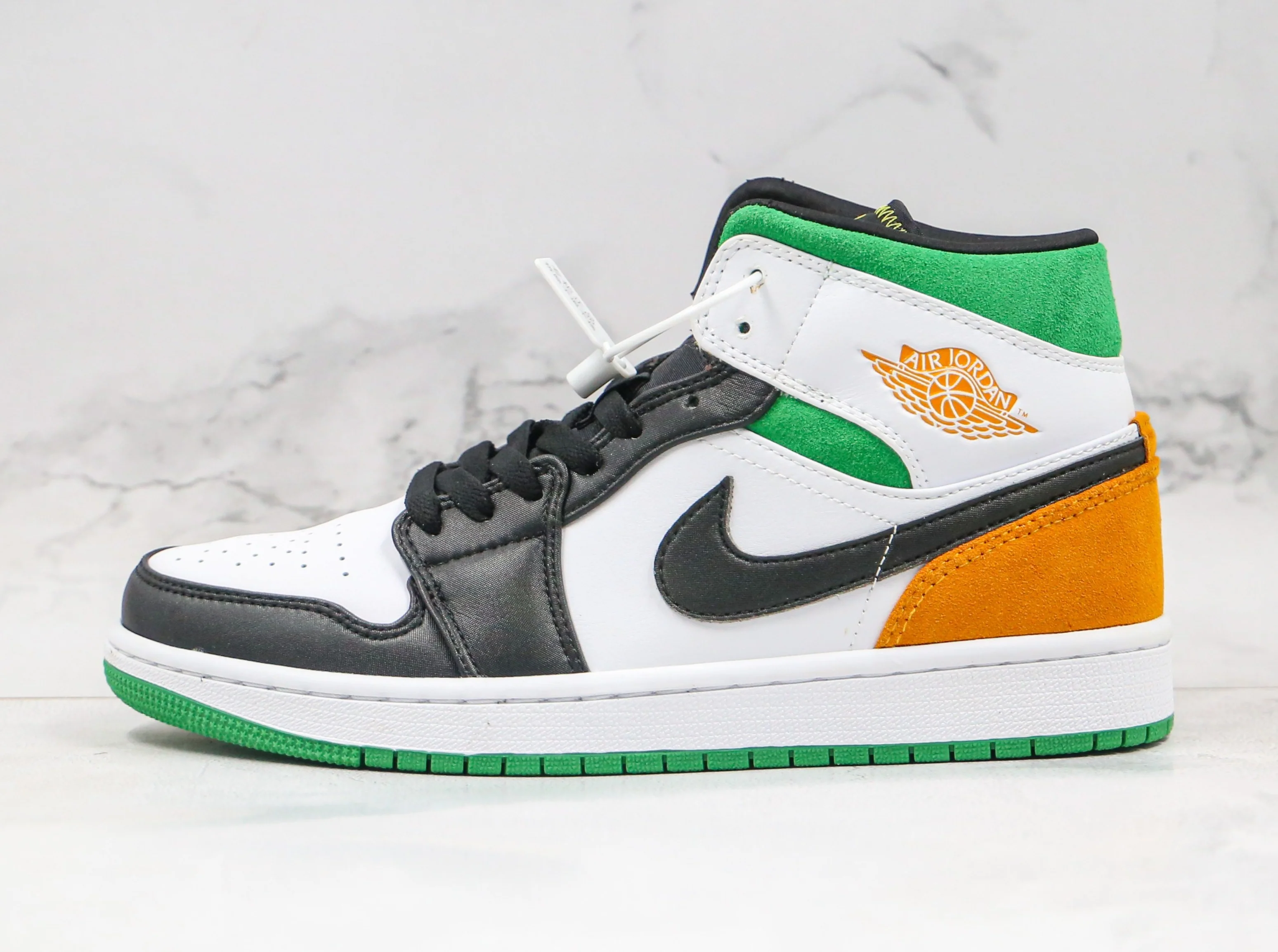 Réplica AIR JORDAN 1 Mid Sneaker