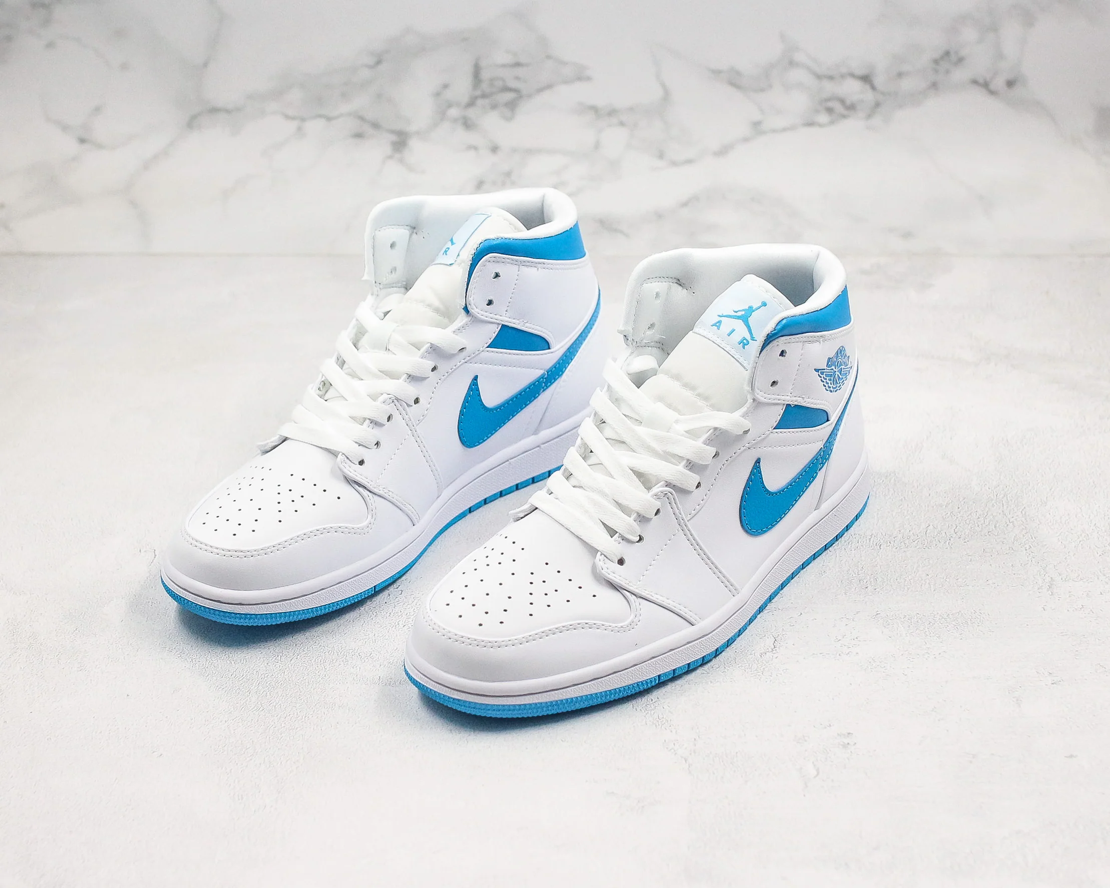 Réplica AIR JORDAN 1 mid Sneaker