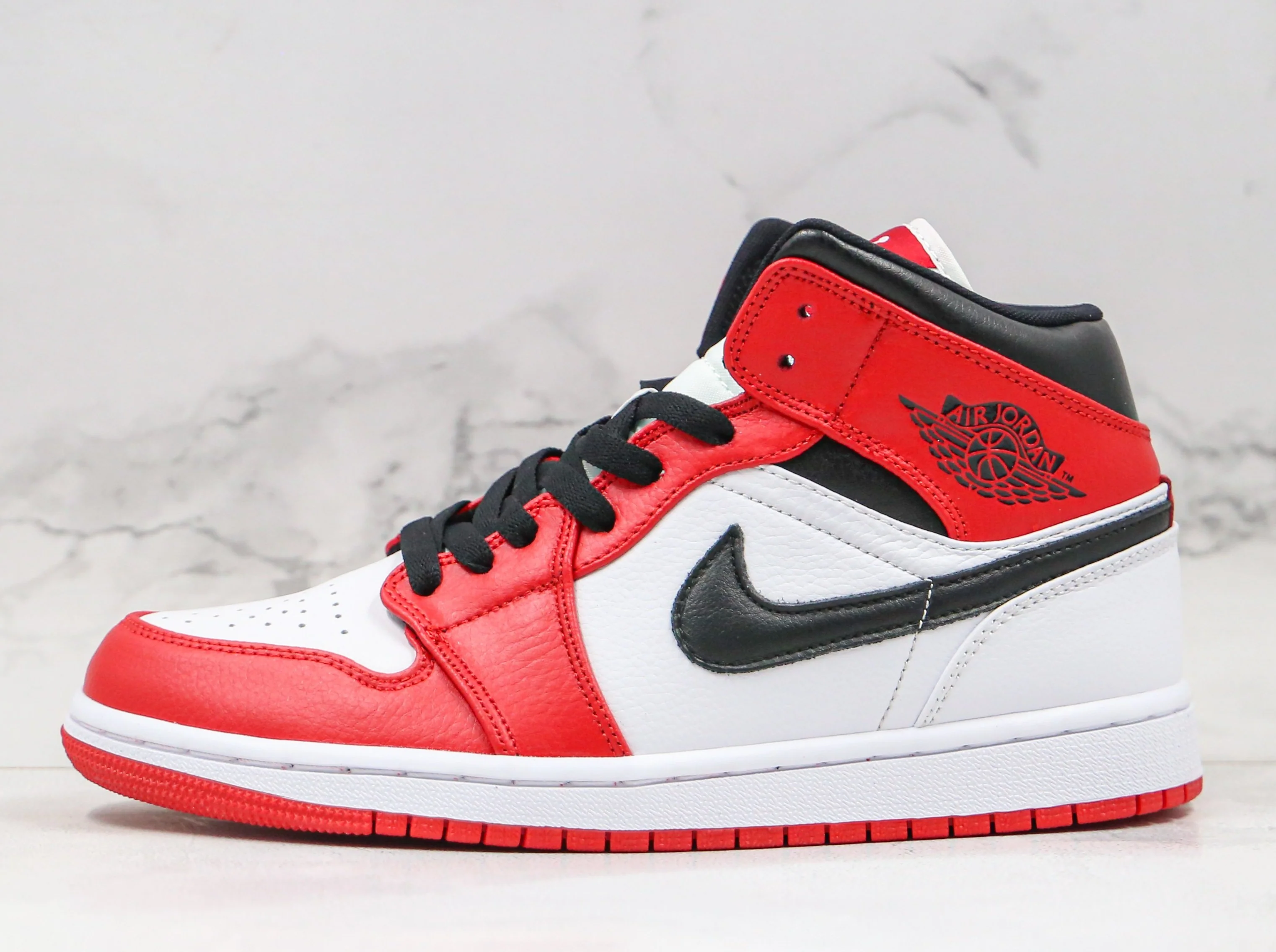 Réplica AIR JORDAN 1 Mid Sneaker