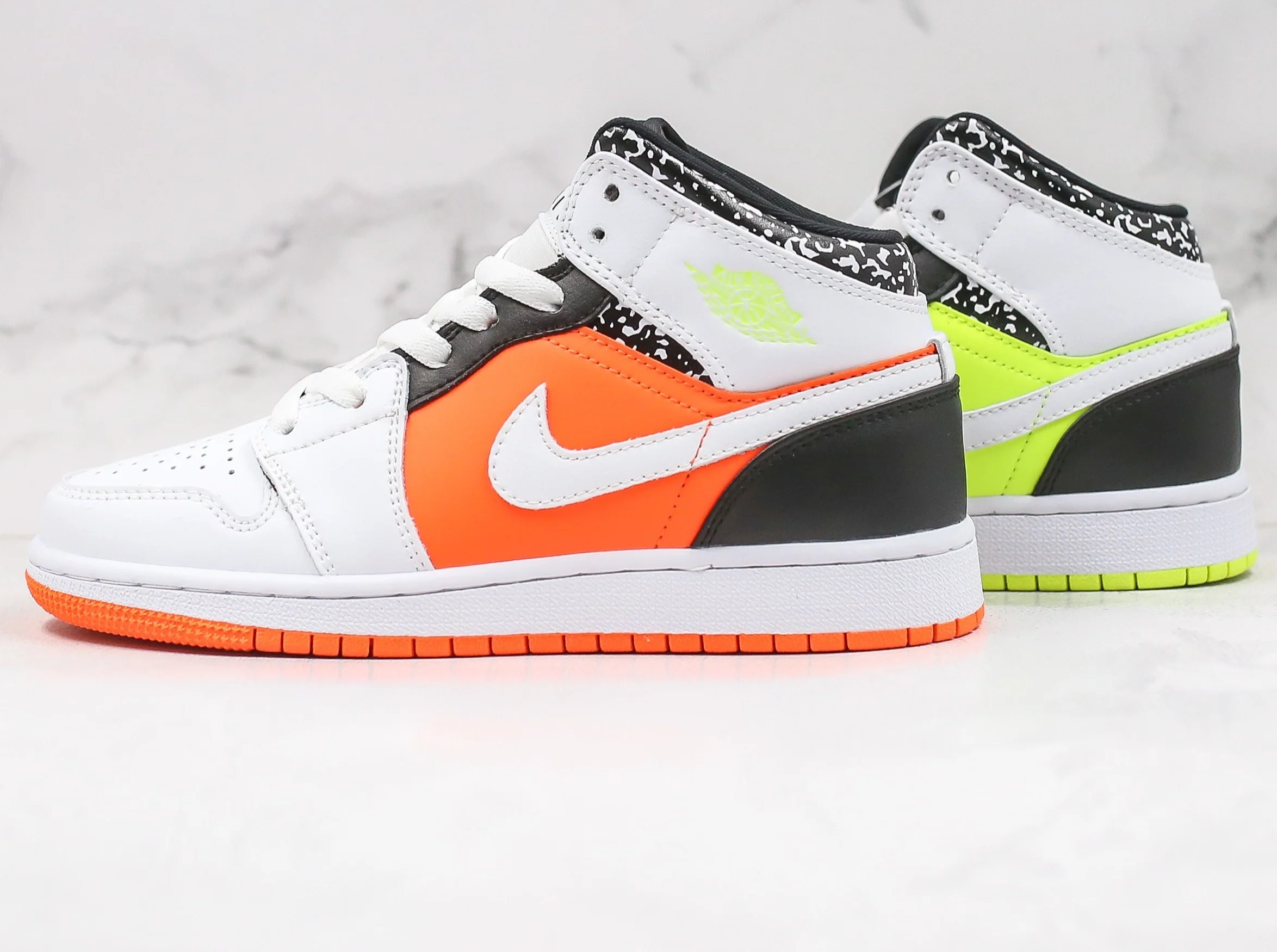 Réplica AIR JORDAN 1 mid Sneaker