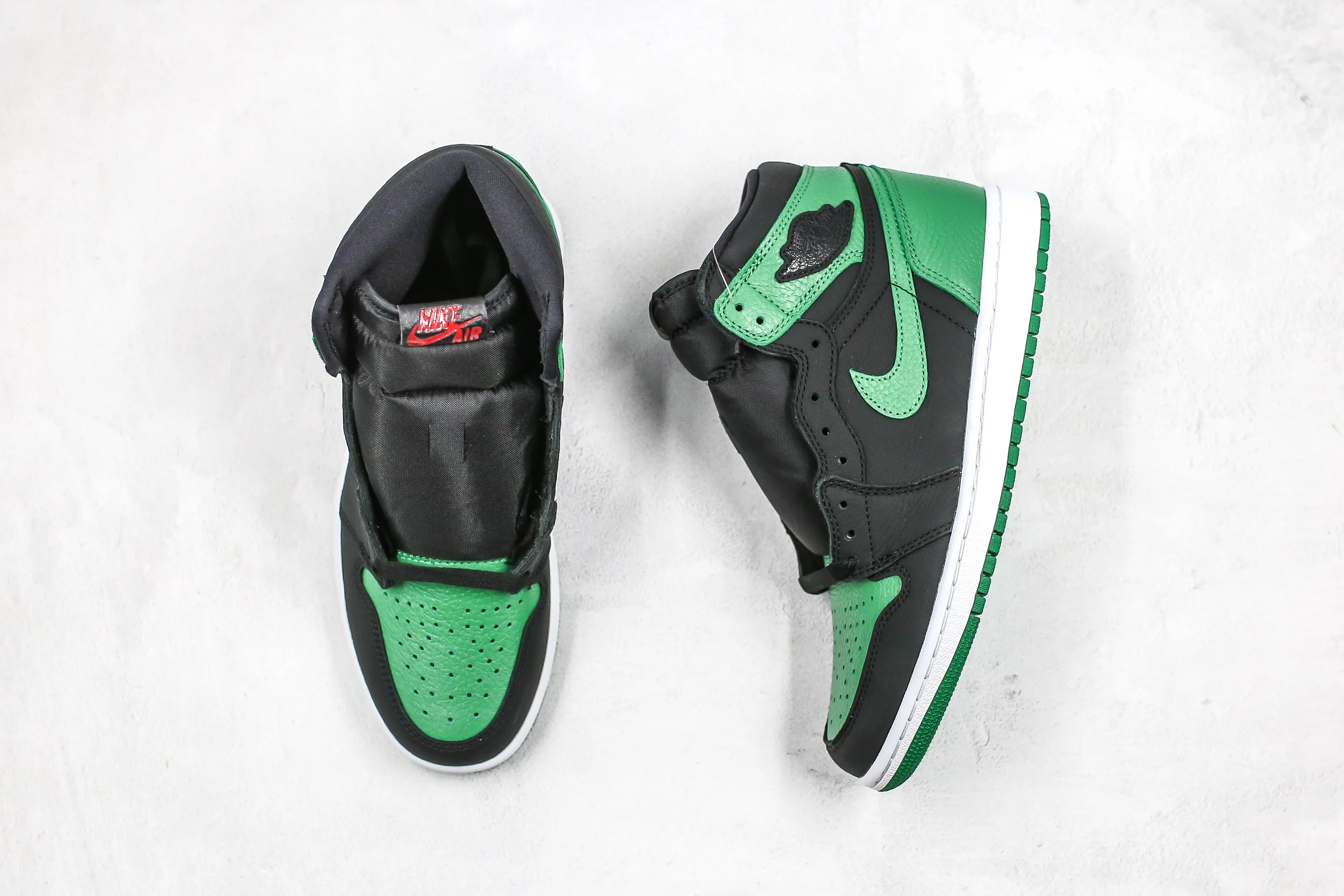 Réplica AIR JORDAN 1 mid Sneaker