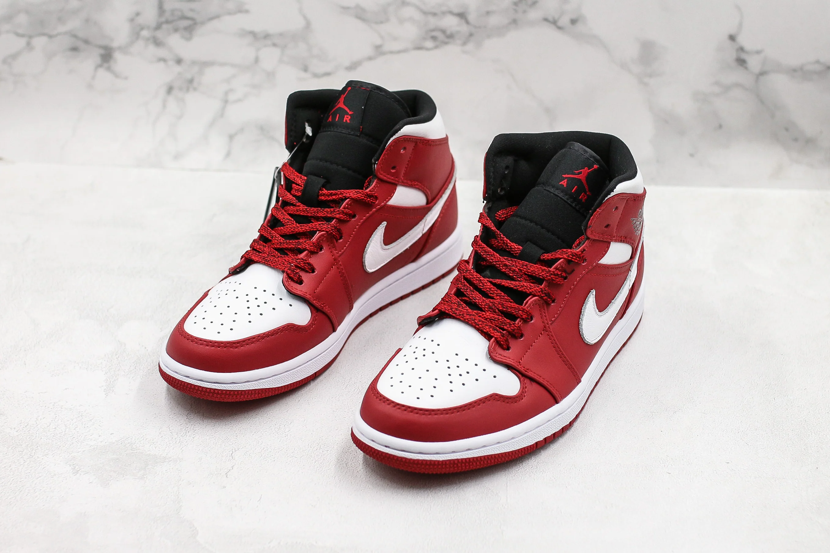 Réplica AIR JORDAN 1 mid Sneaker