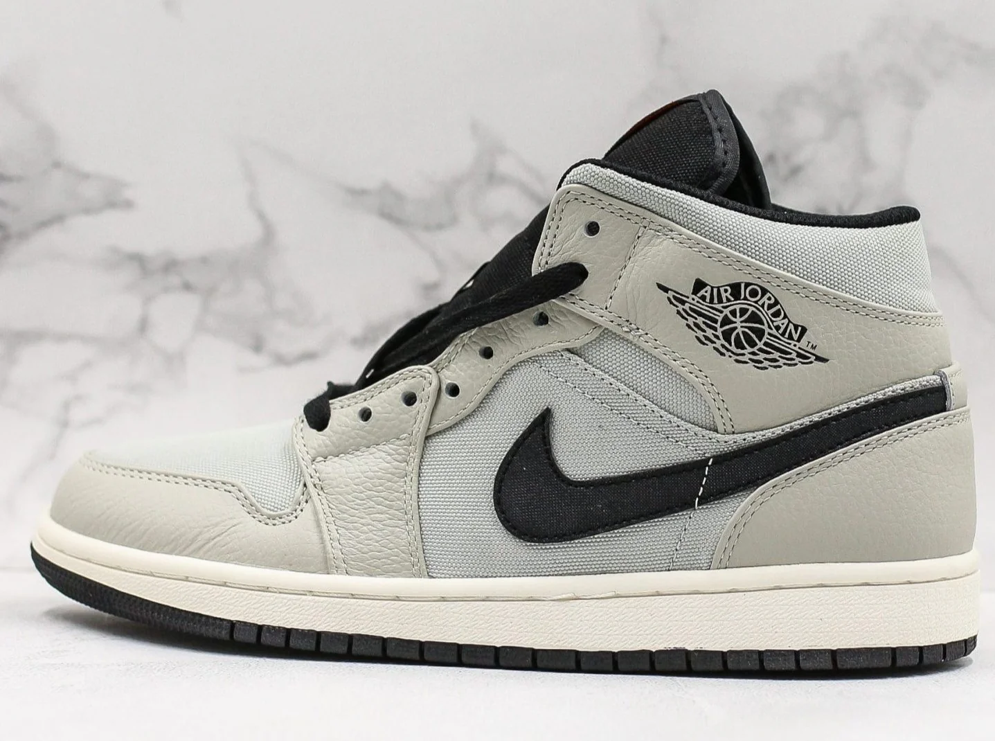 Réplica AIR JORDAN 1 mid Sneaker