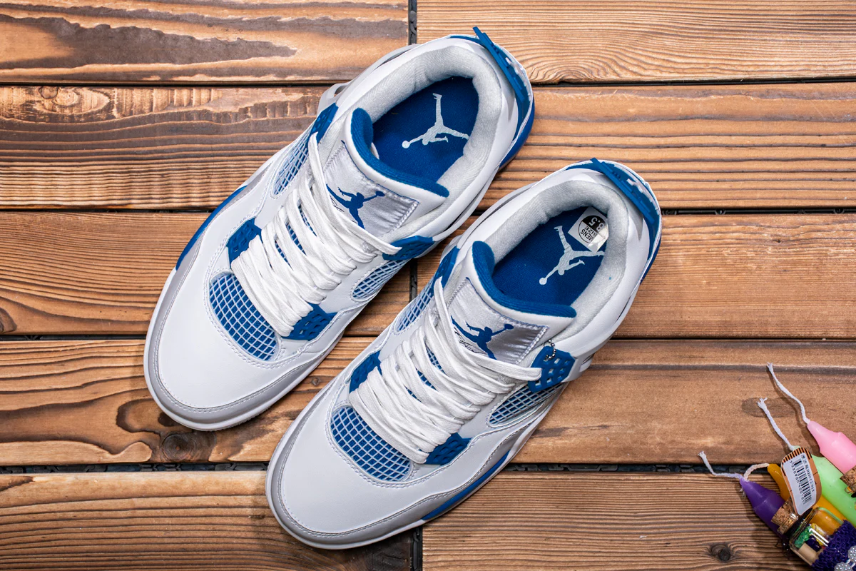 Réplica AIR JORDAN 4 'militare Blue' Sneaker
