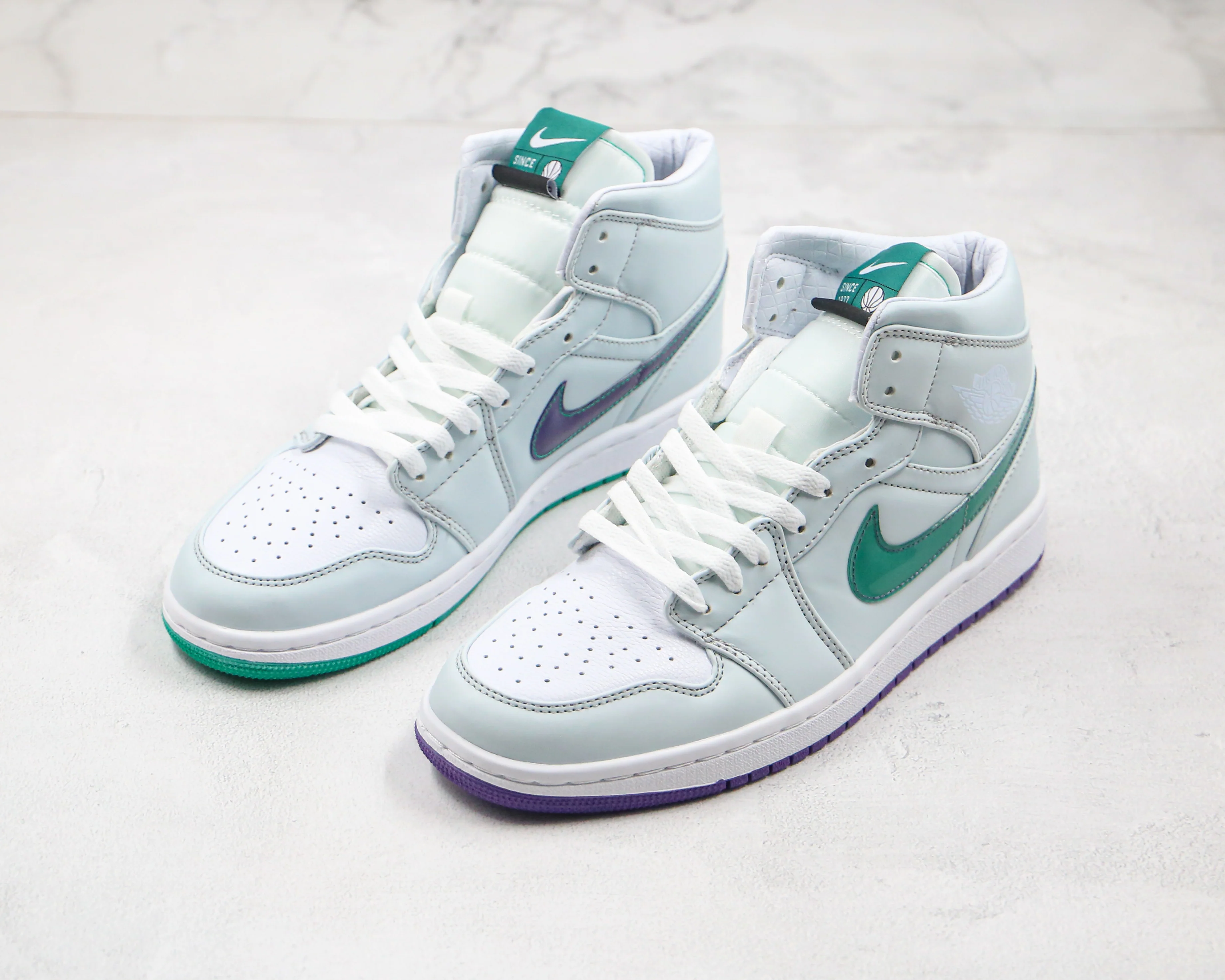 Réplica AIR JORDAN 1 Mid Sneaker