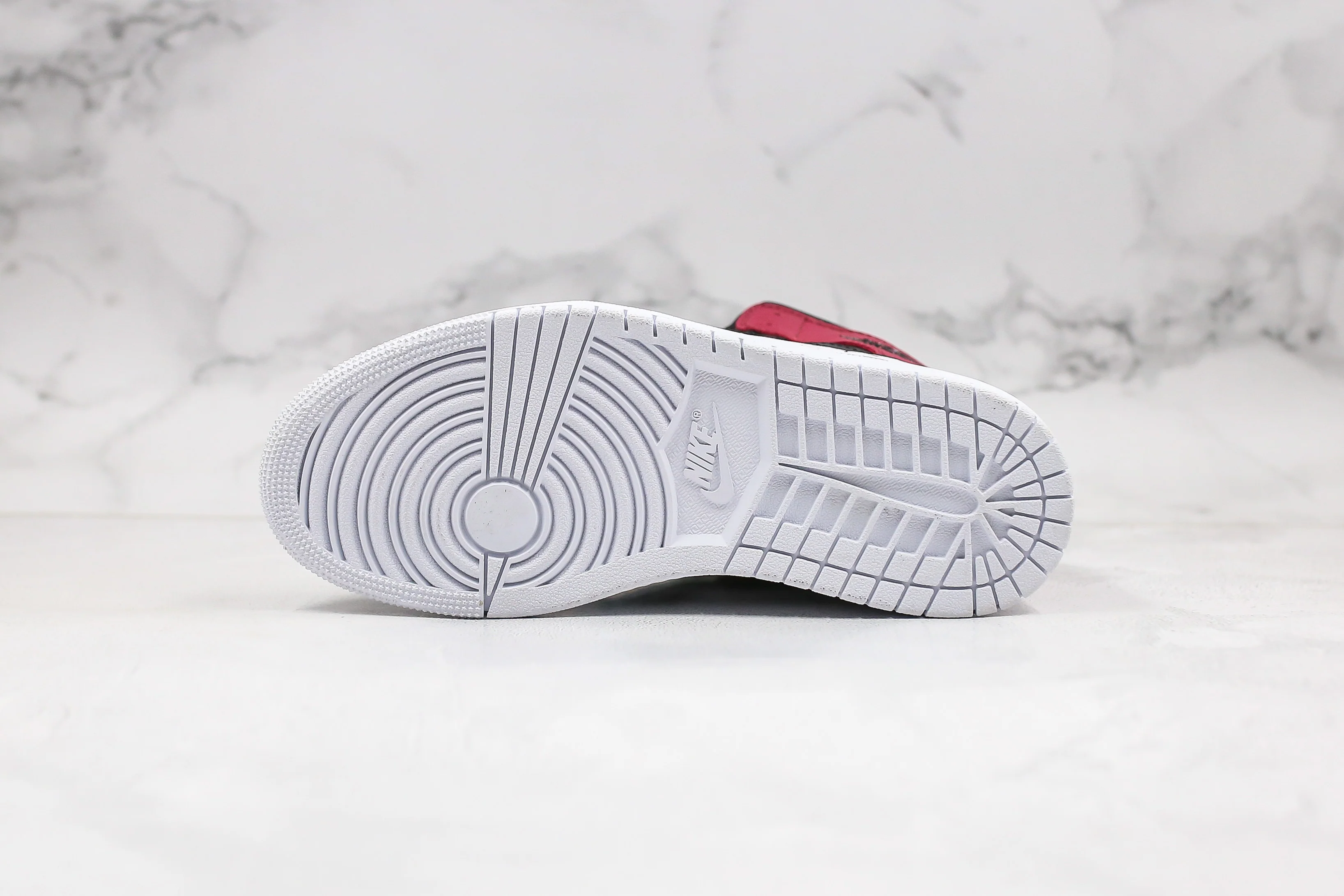 Réplica AIR JORDAN 1 mid Sneaker
