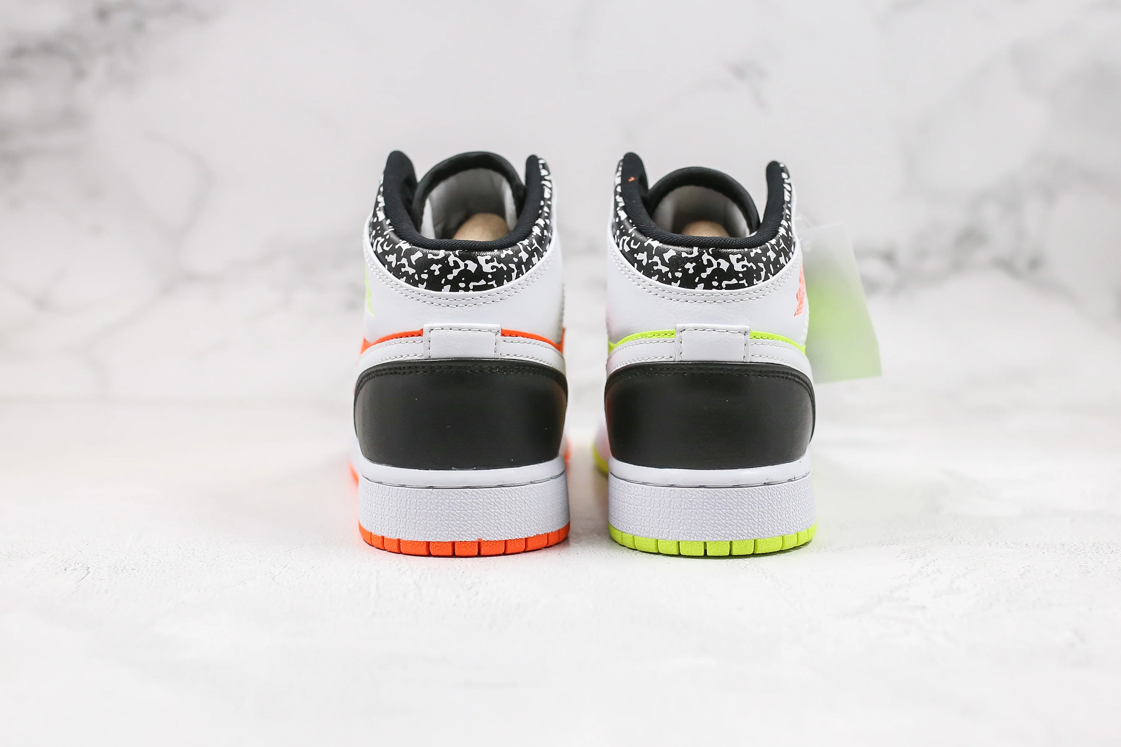 Réplica AIR JORDAN 1 mid Sneaker