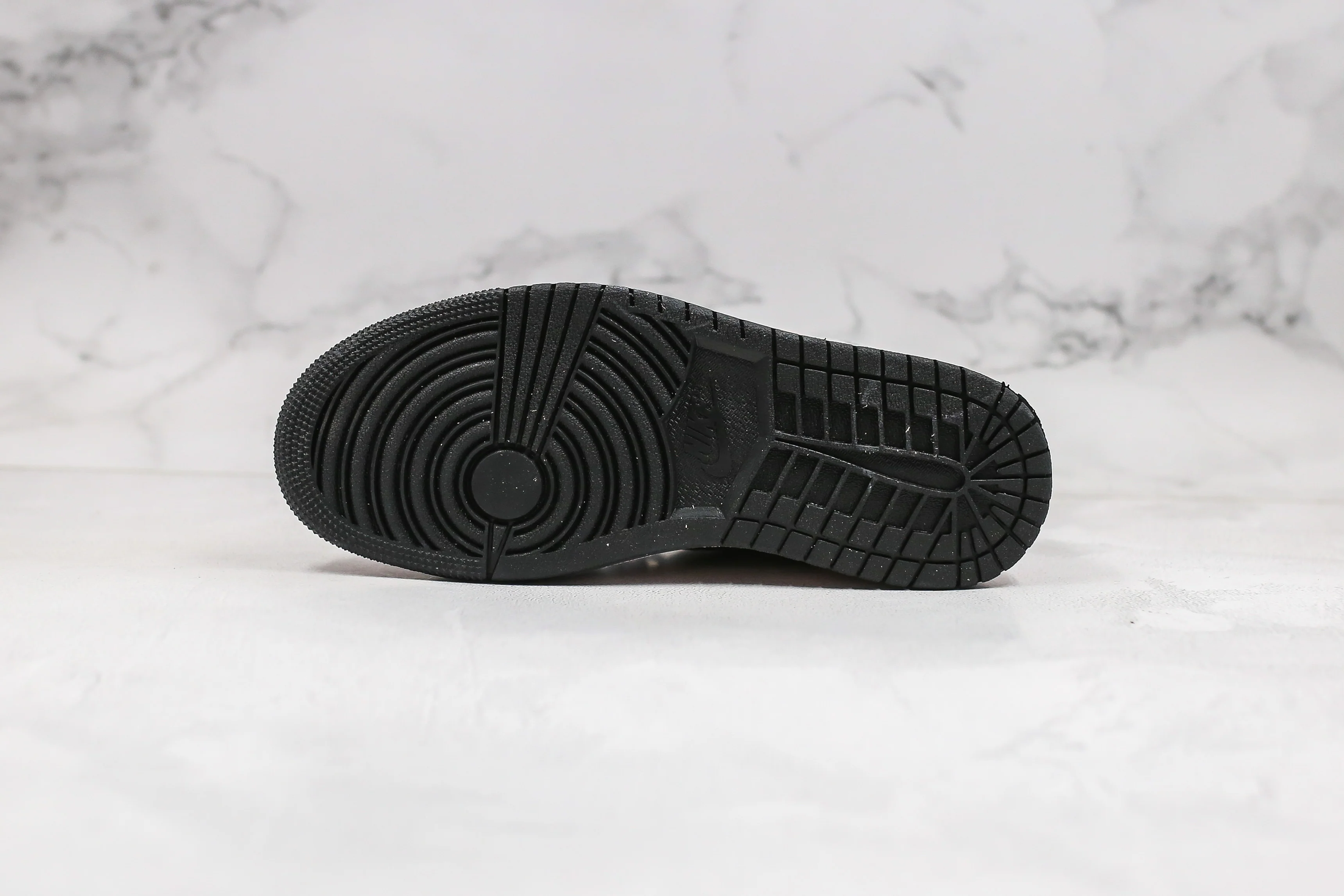 Réplica AIR JORDAN 1 mid Sneaker