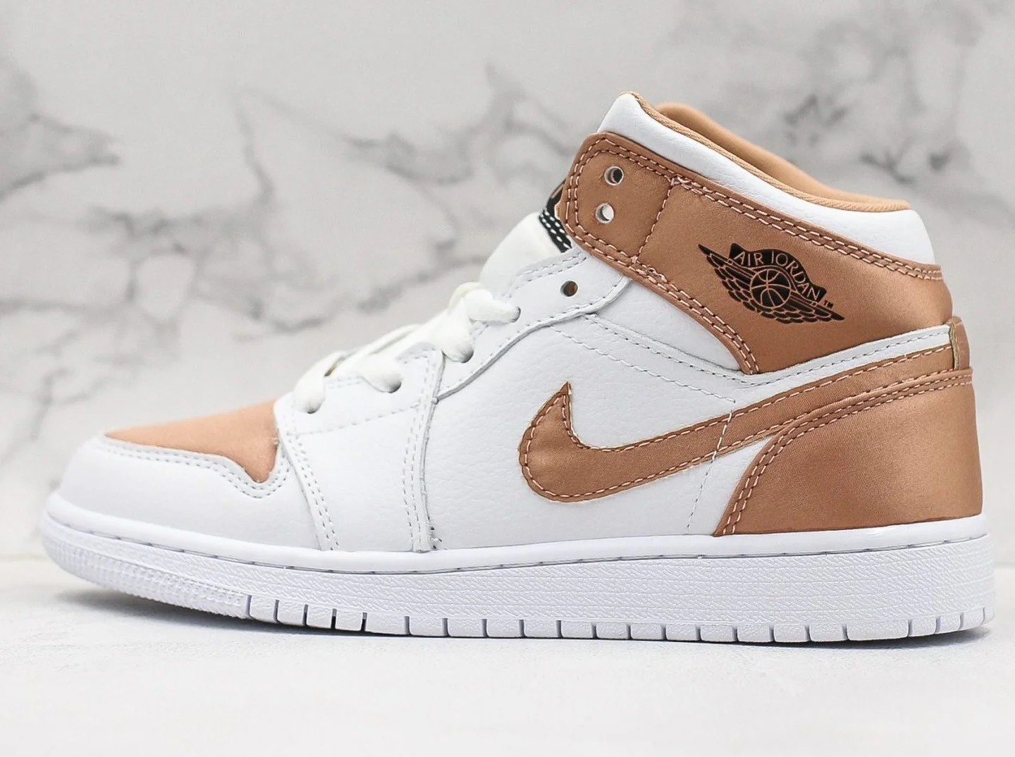 Réplica AIR JORDAN 1 Mid Sneaker