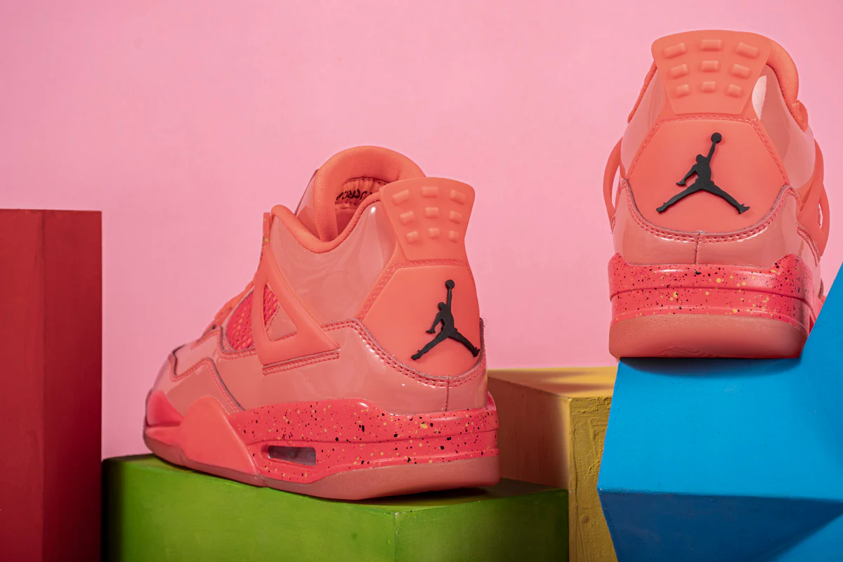 Réplica AIR JORDAN 4 “hot punch ” Sneaker