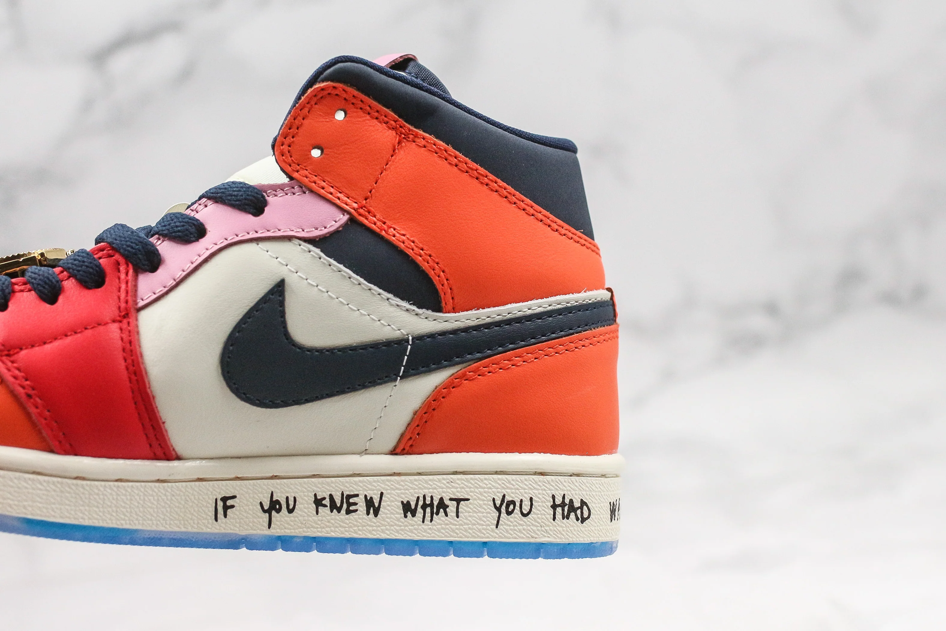 Réplica AIR JORDAN 1 mid Sneaker