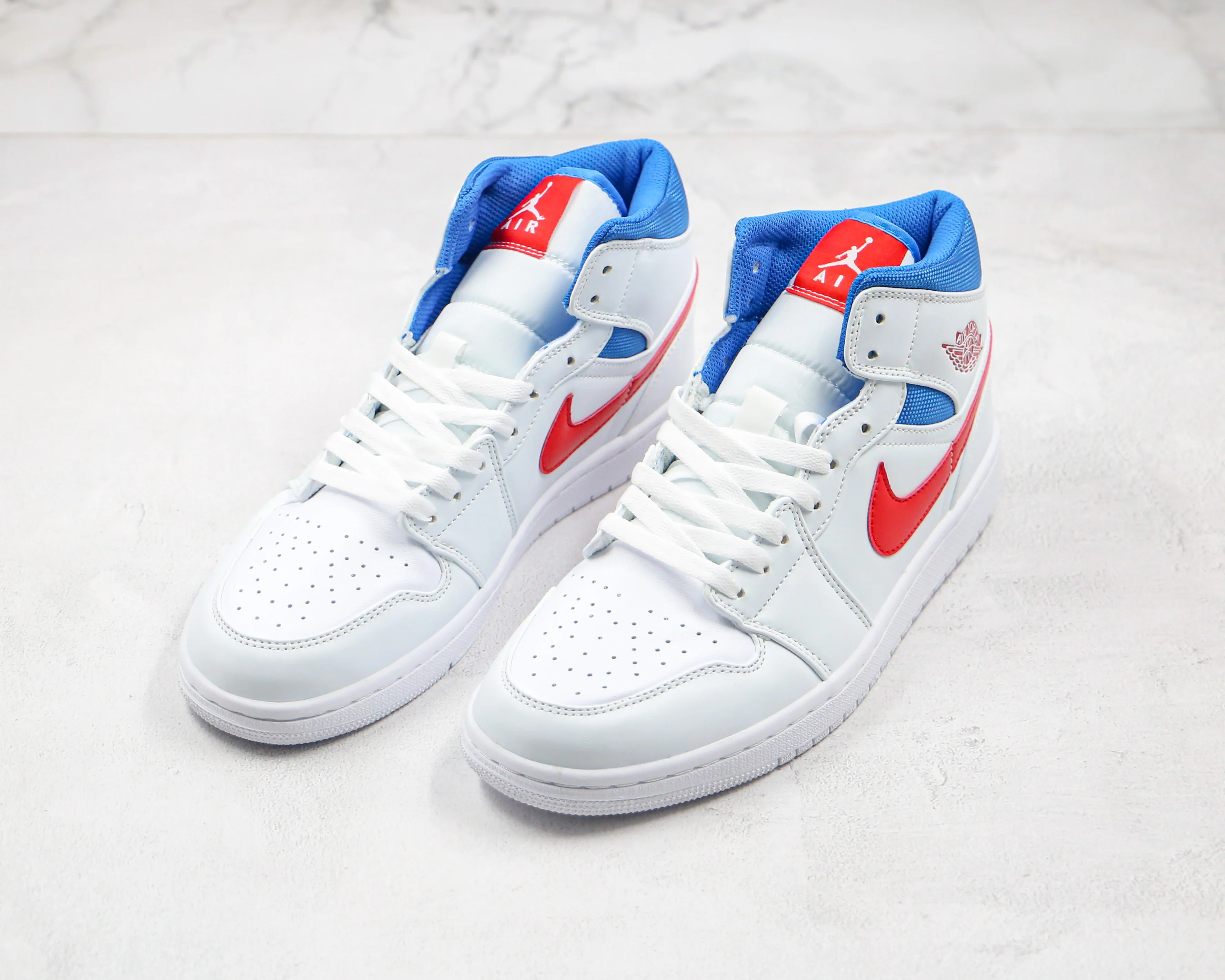 Réplica AIR JORDAN 1 Mid Sneaker