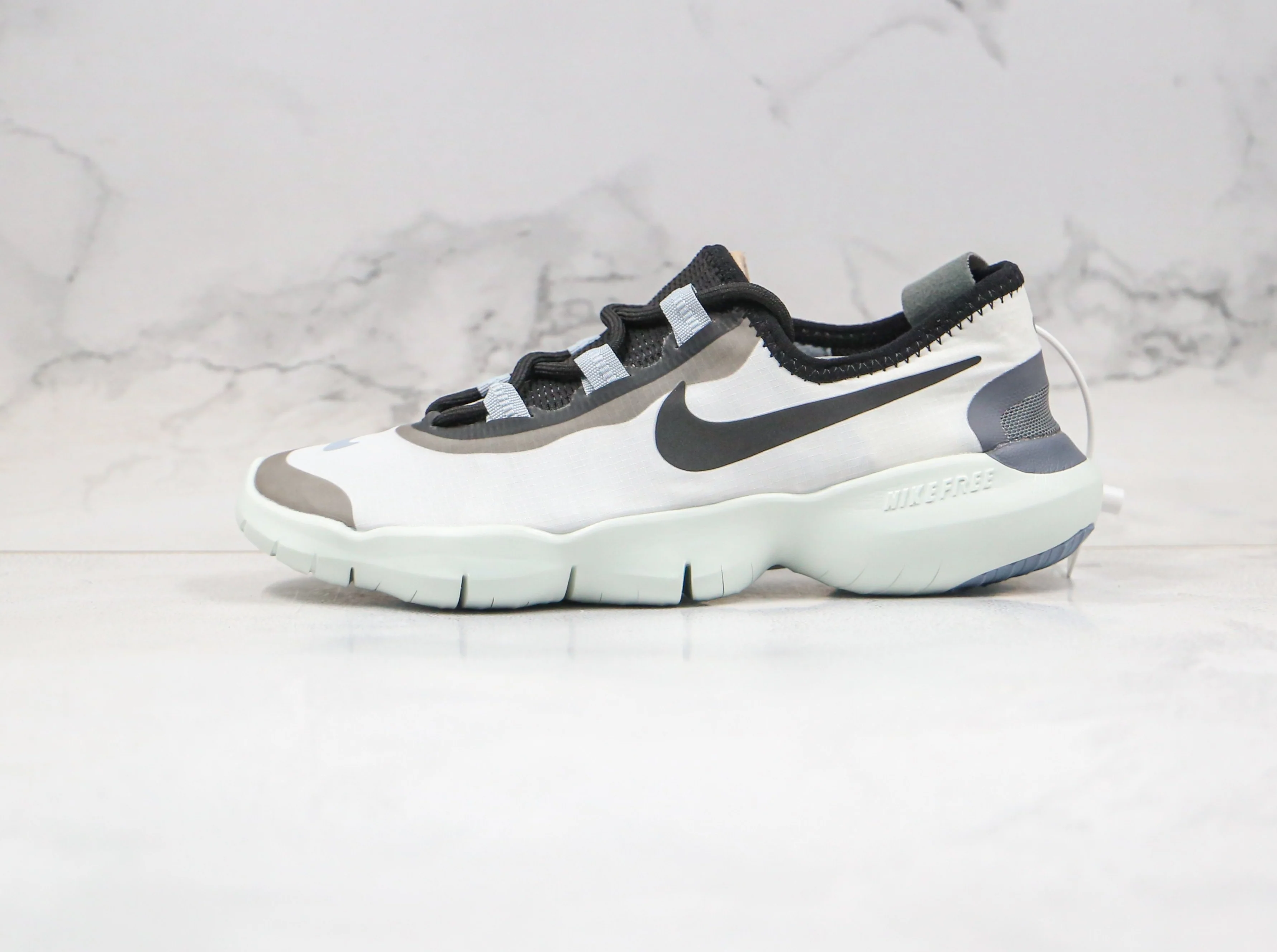 Réplica FREE RN 5.0 - MOON Nike Sneaker