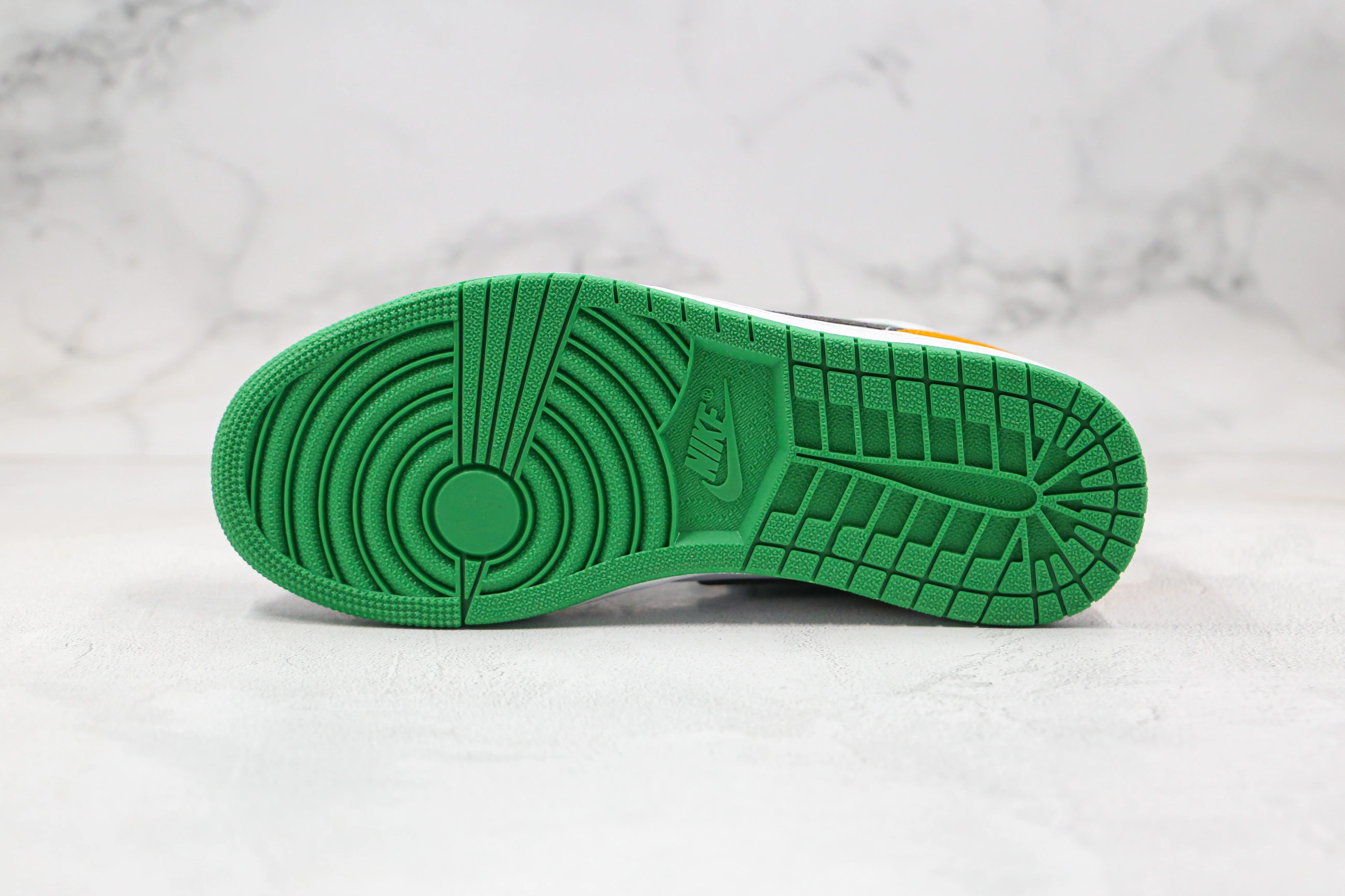 Réplica AIR JORDAN 1 Mid Sneaker