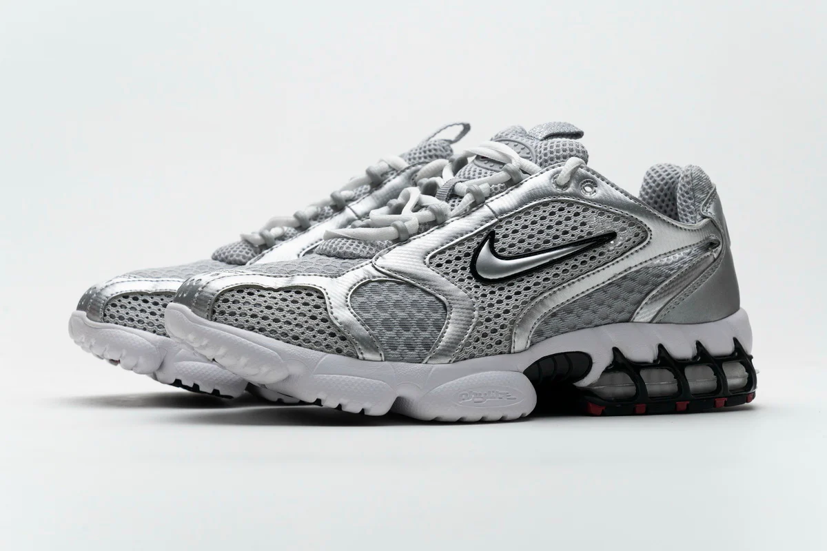 Réplica AIR ZOOM SPIRIDON CAGE 2 STUSSY METALLIC SILVER Nike Sneaker