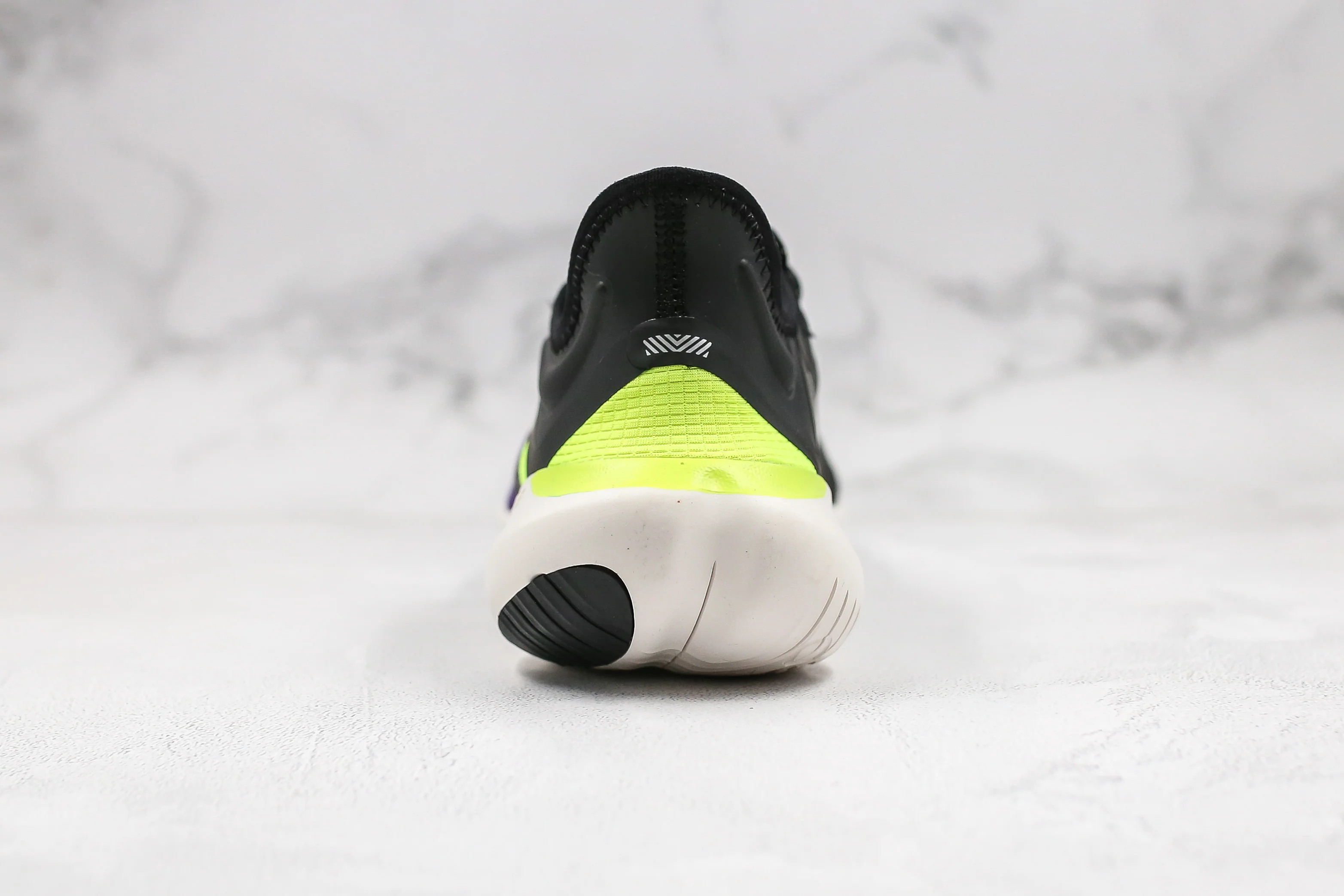 Réplica FREE RN 5.0 - BLACK NEON Nike Sneaker