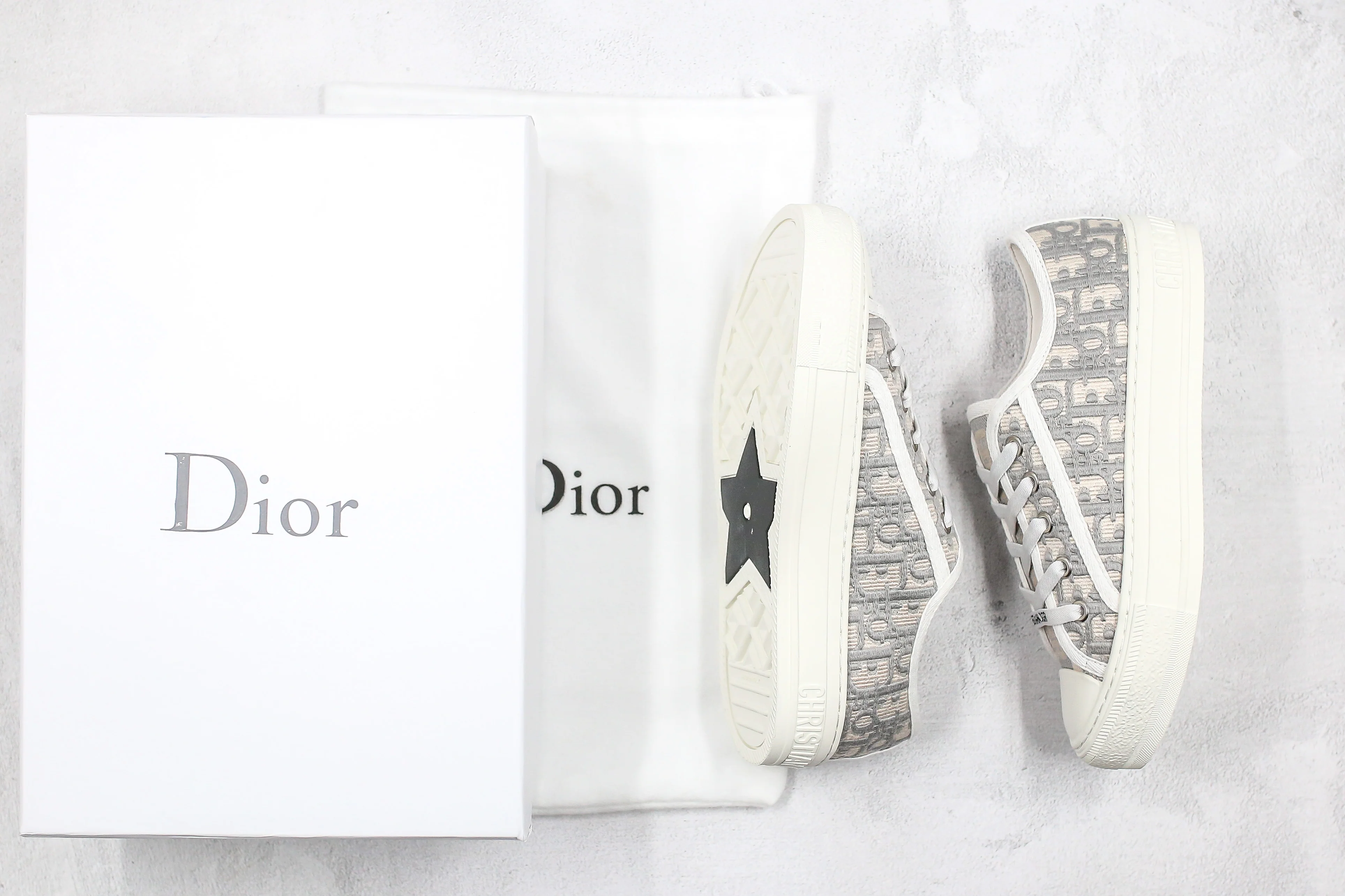 Réplica DIOR LOW VELVET GREY Sneaker