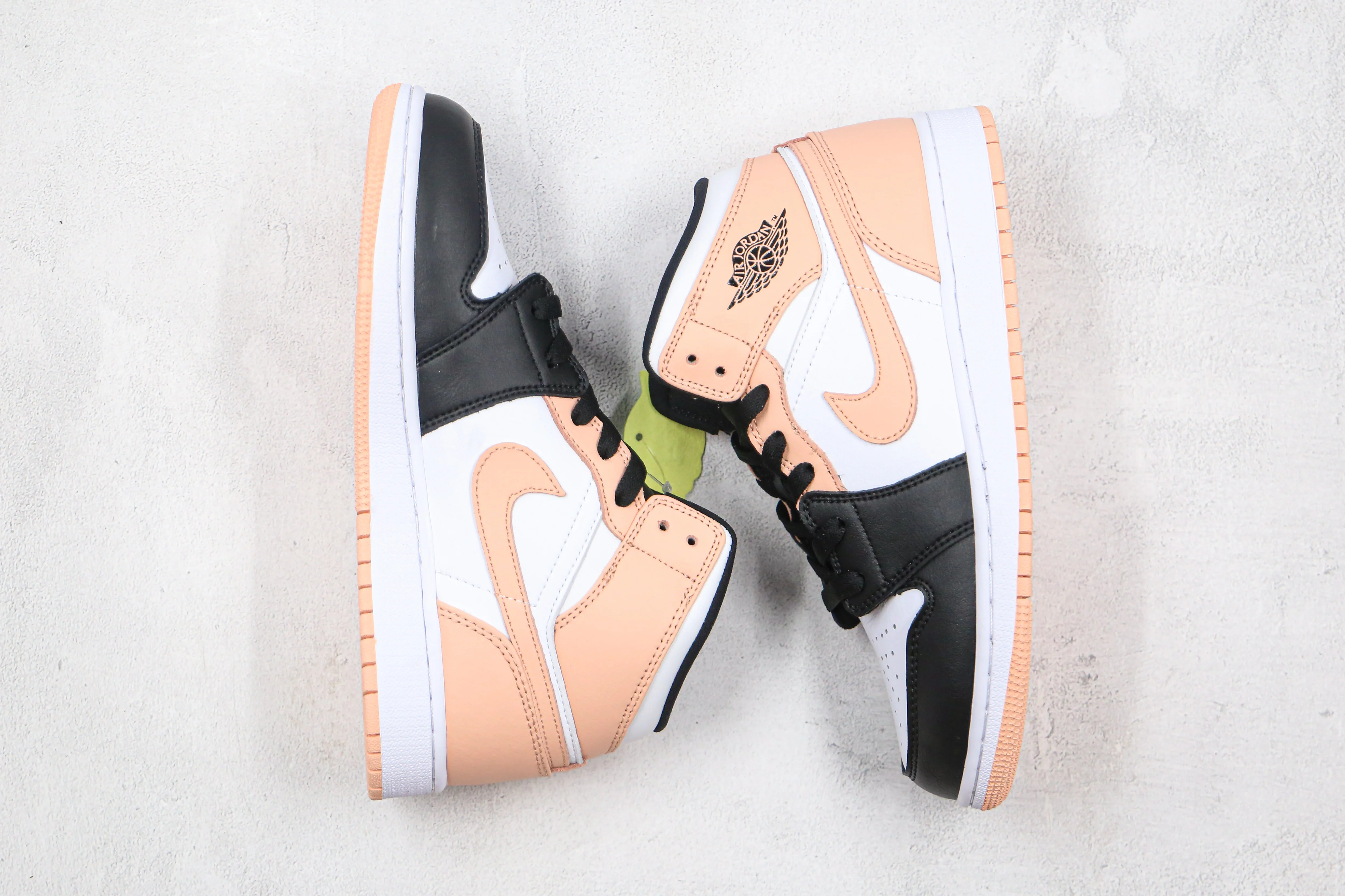 Réplica AIR JORDAN 1 Mid Sneaker