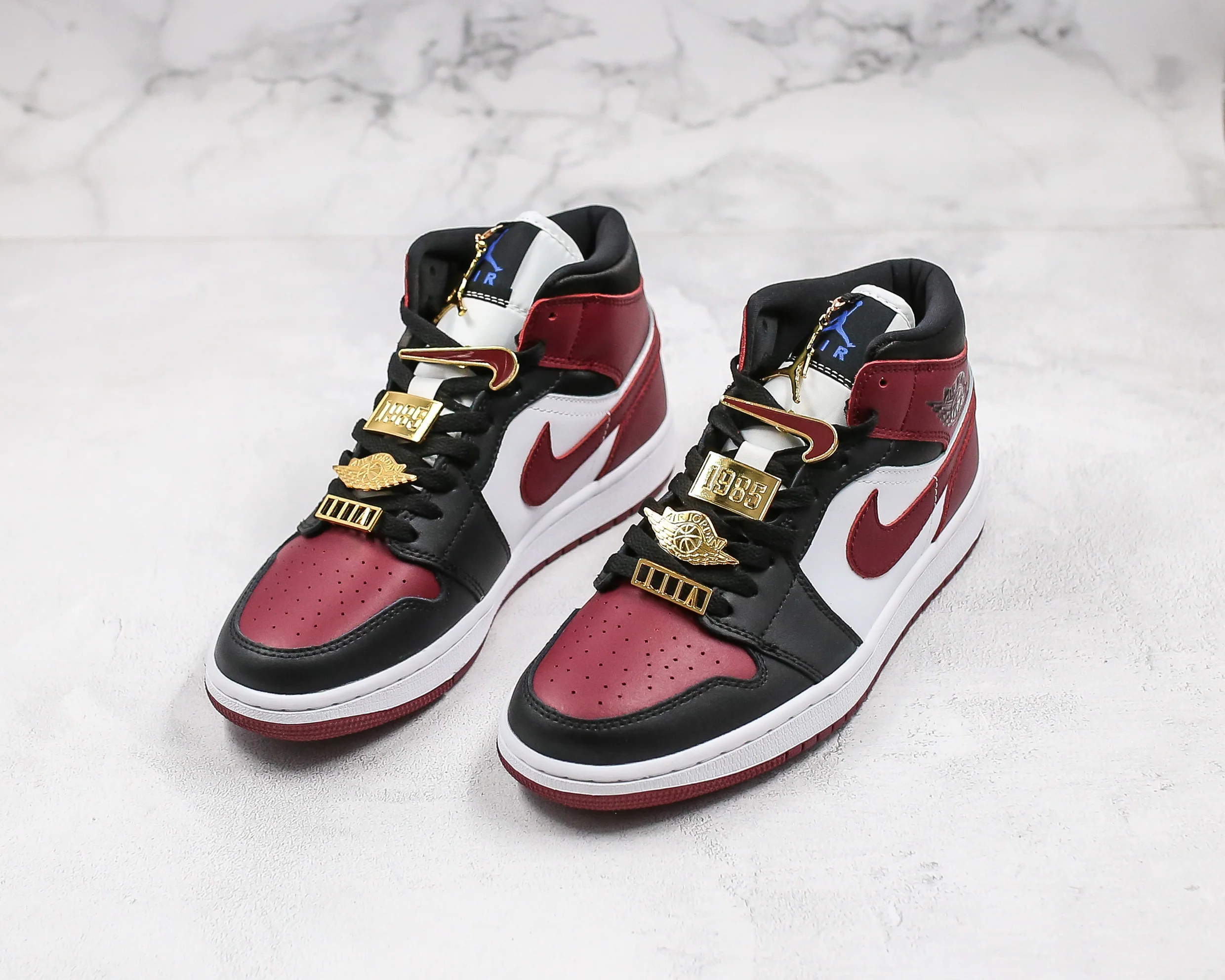 Réplica AIR JORDAN 1 mid Sneaker