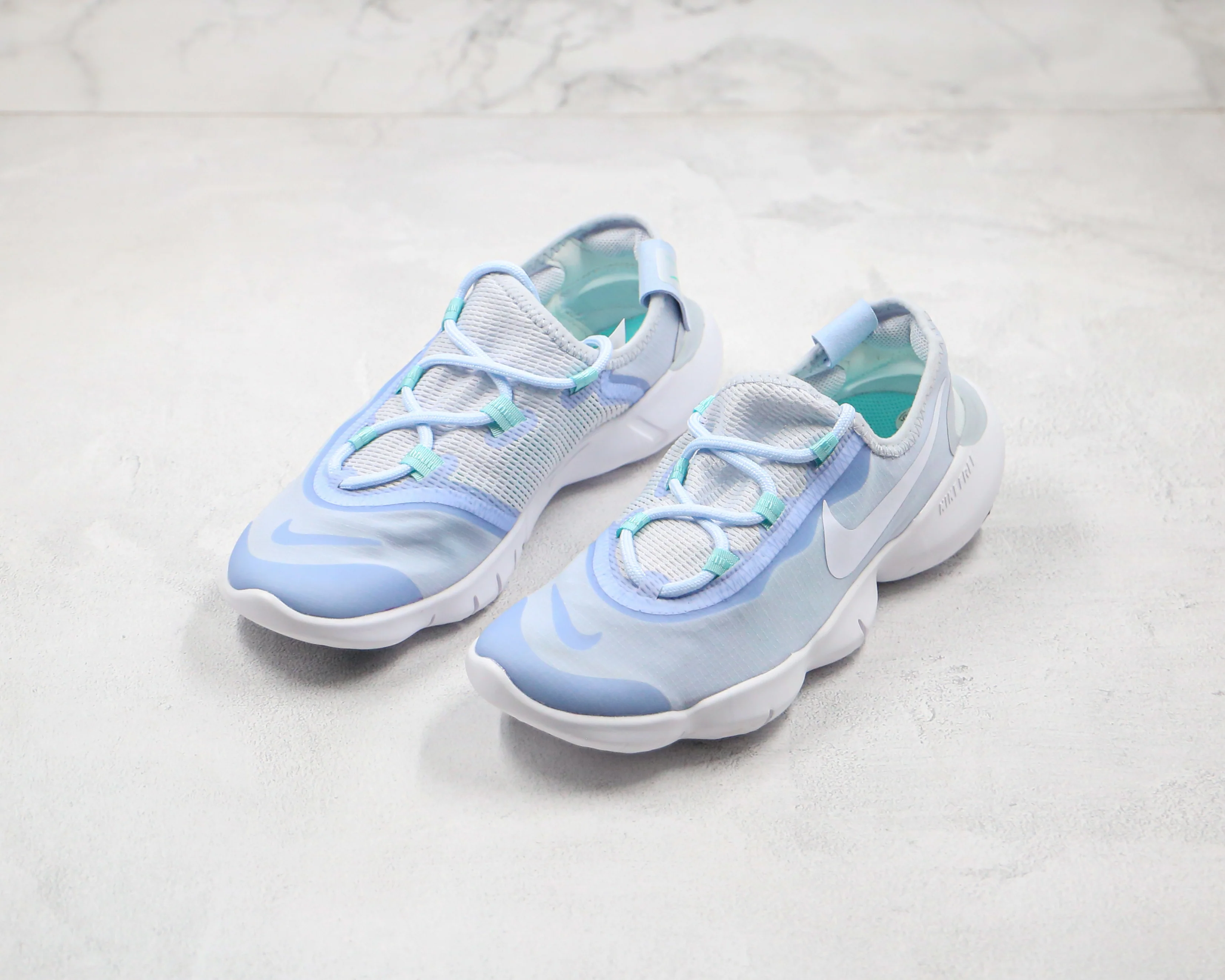 Réplica FREE RN 5.0 - CLOUD Nike Sneaker