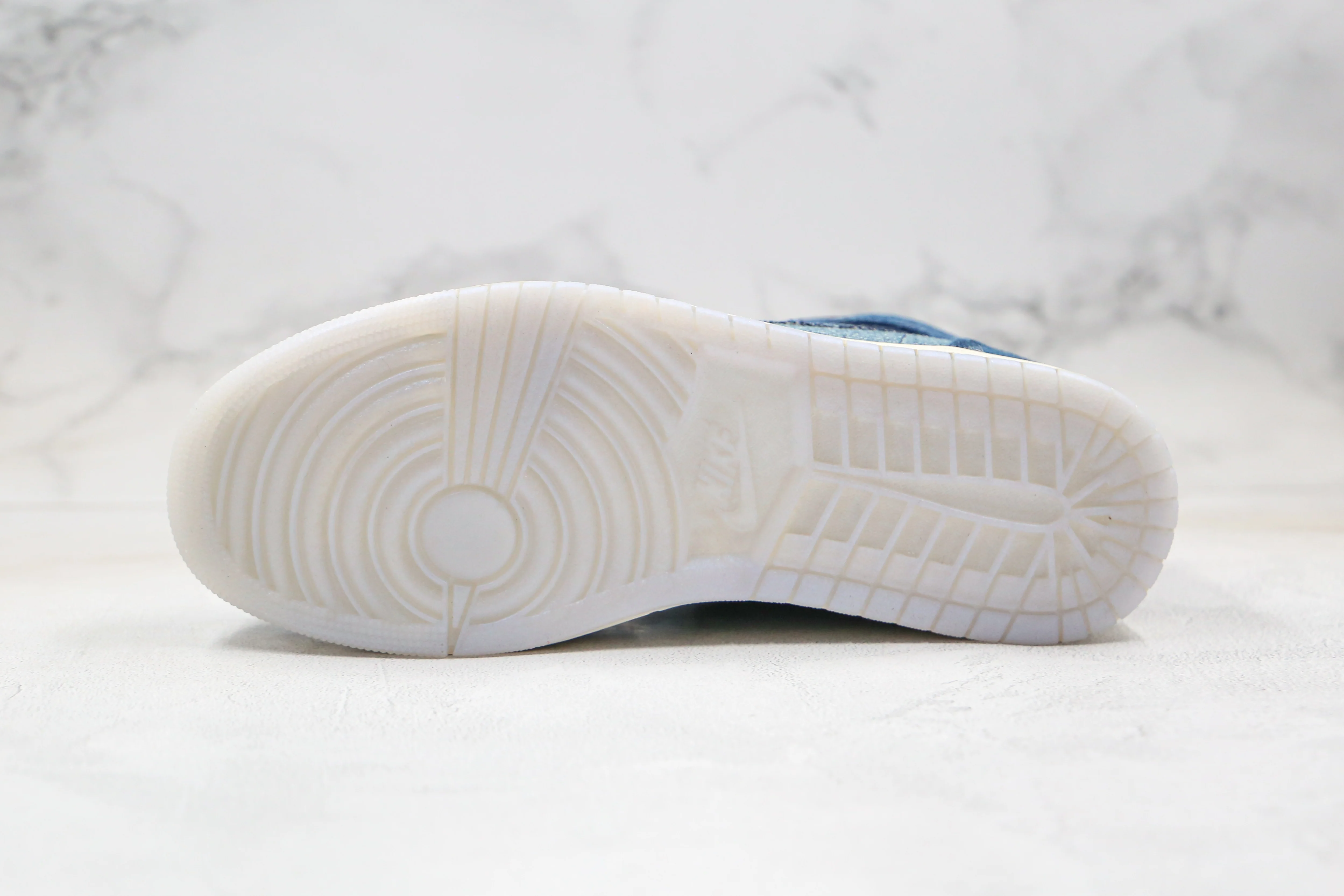 Réplica AIR JORDAN 1 Mid Sneaker