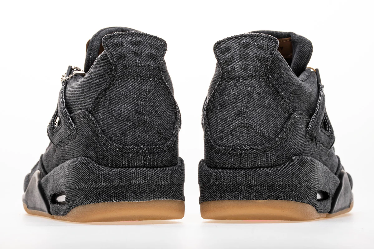 Réplica AIR JORDAN 4 “levis black” Sneaker