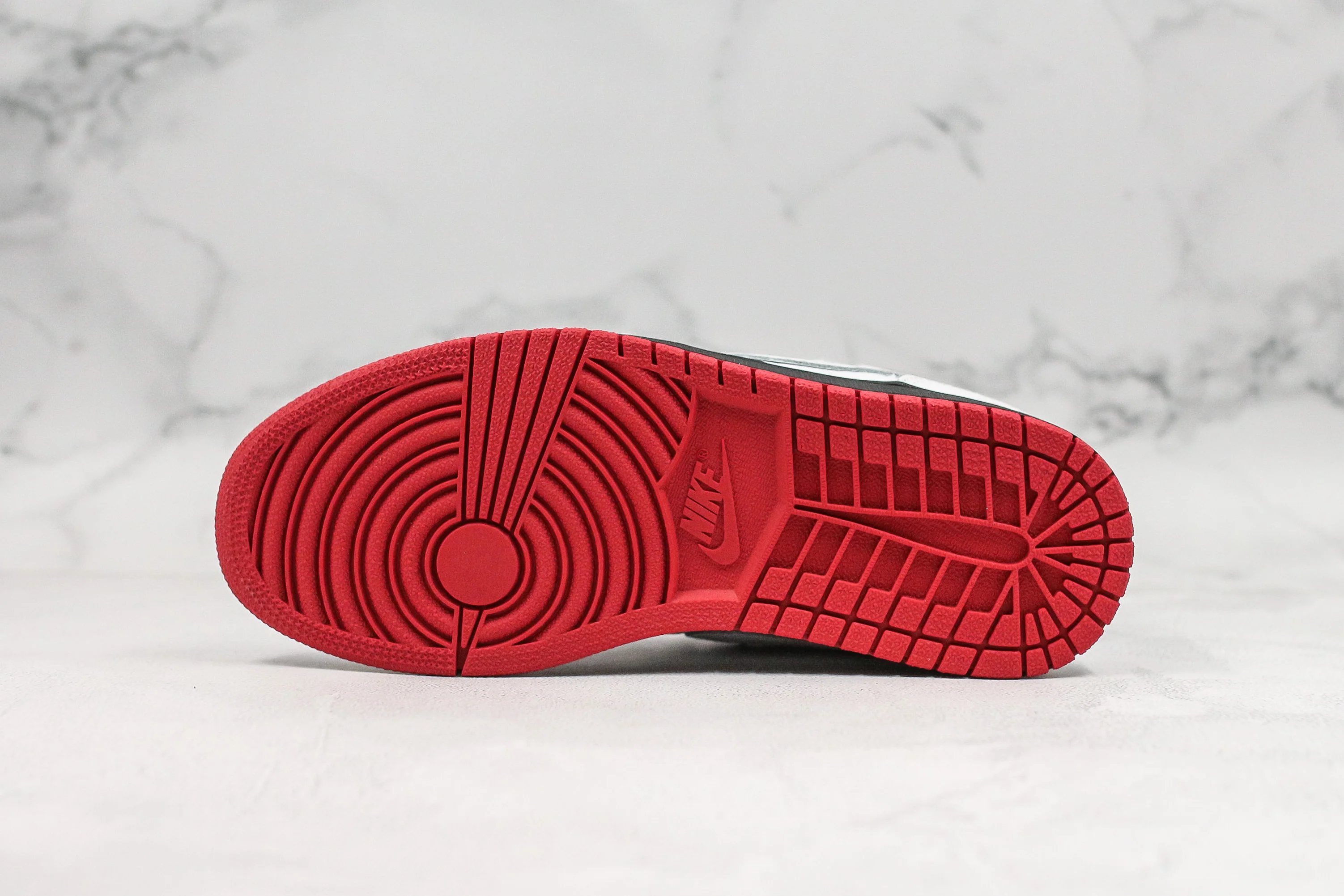 Réplica AIR JORDAN 1 mid Sneaker
