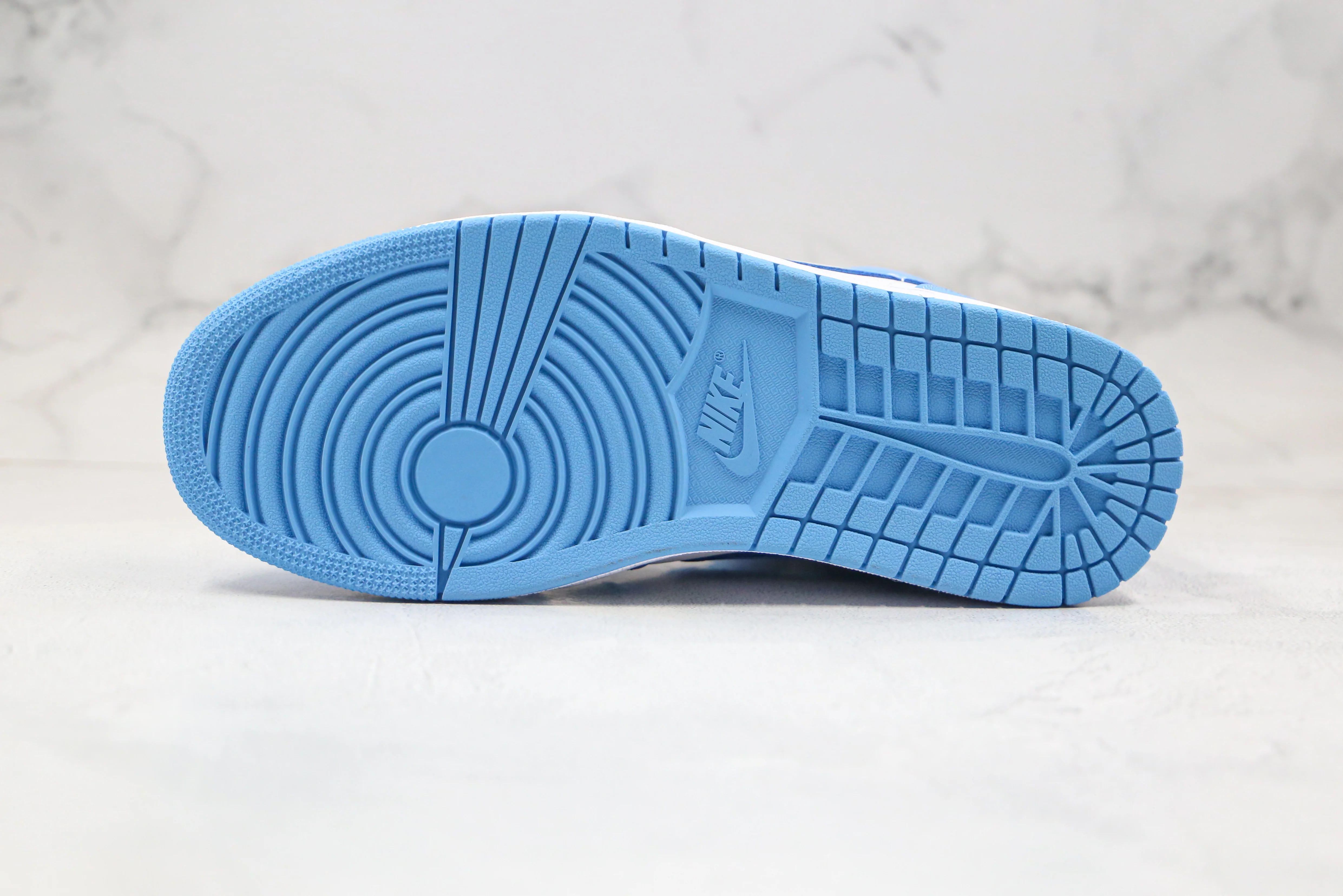 Réplica AIR JORDAN 1 Mid Sneaker