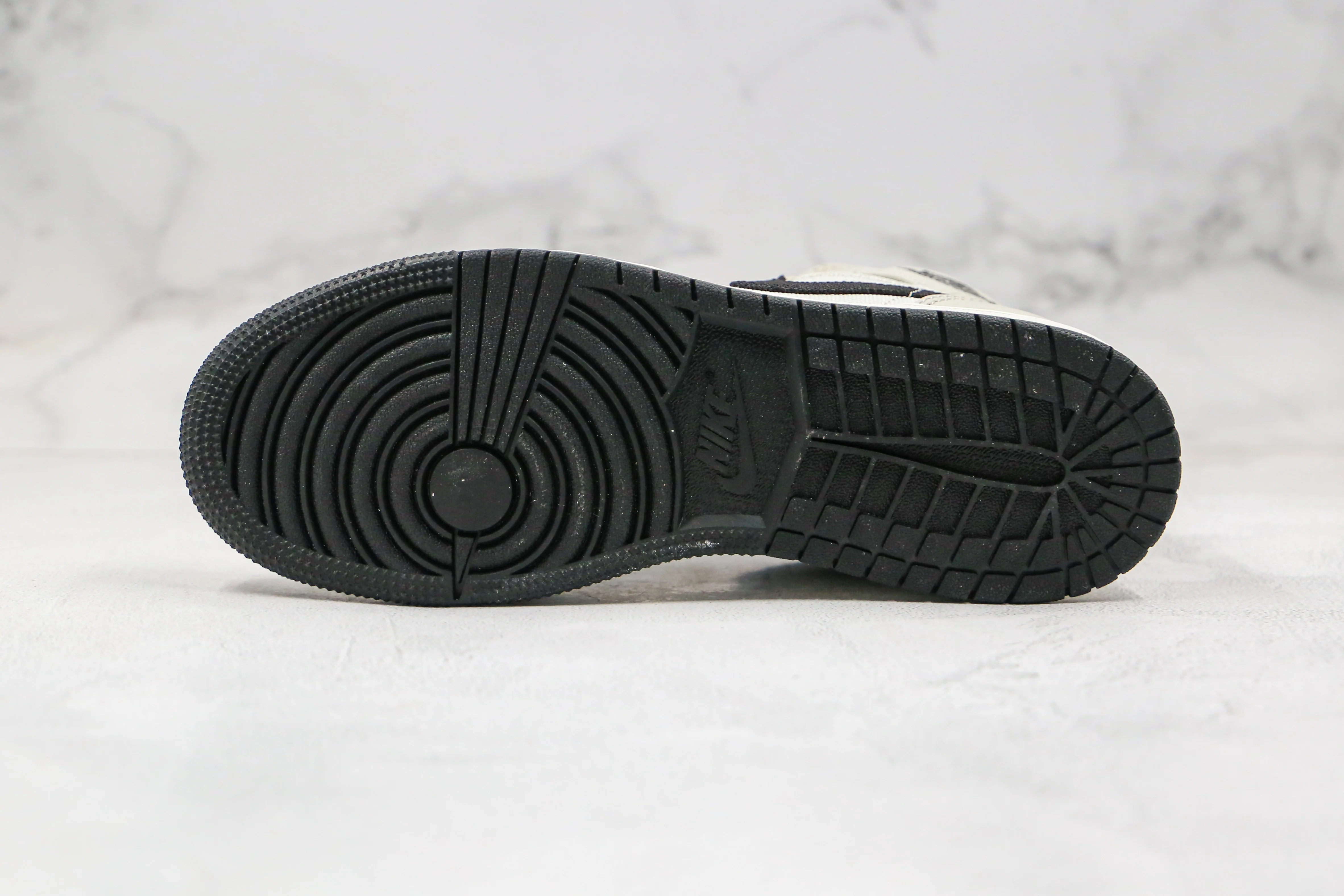 Réplica AIR JORDAN 1 Mid Sneaker