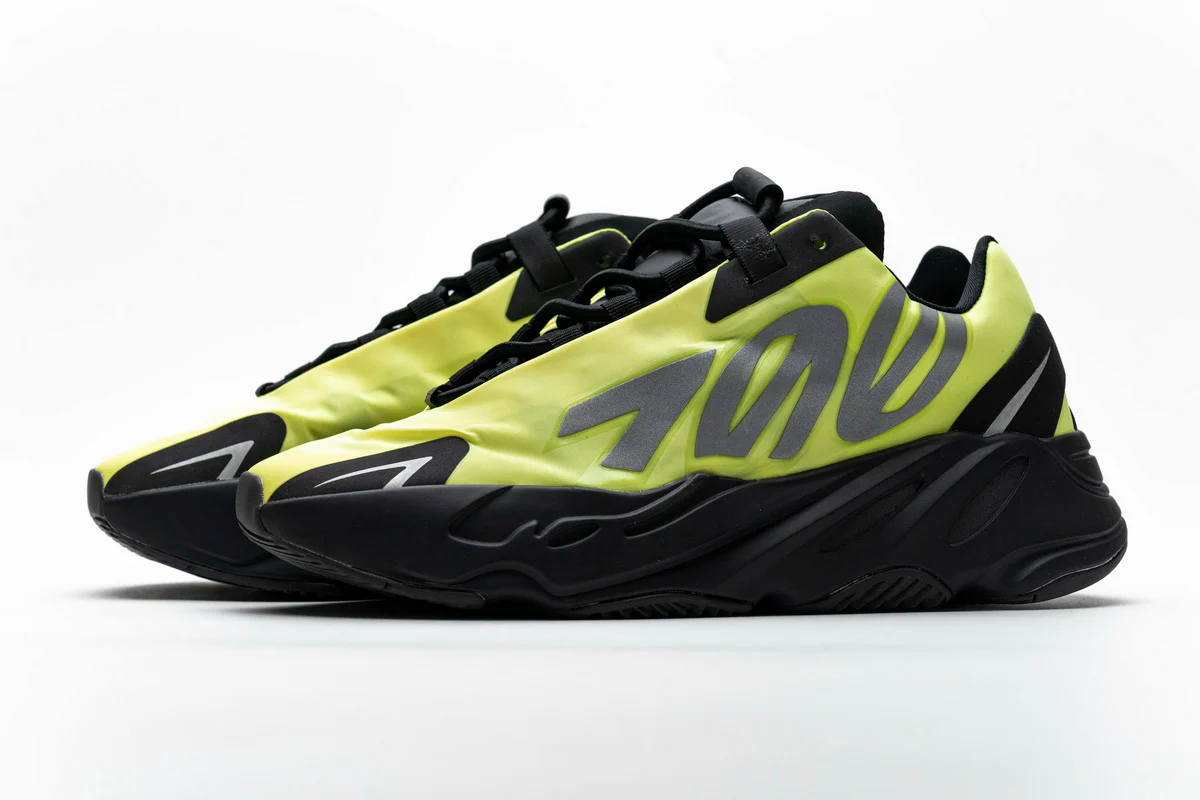 Réplica YEEZY BOOST 700 MNVN PHOSPHOR Adidas Sneaker