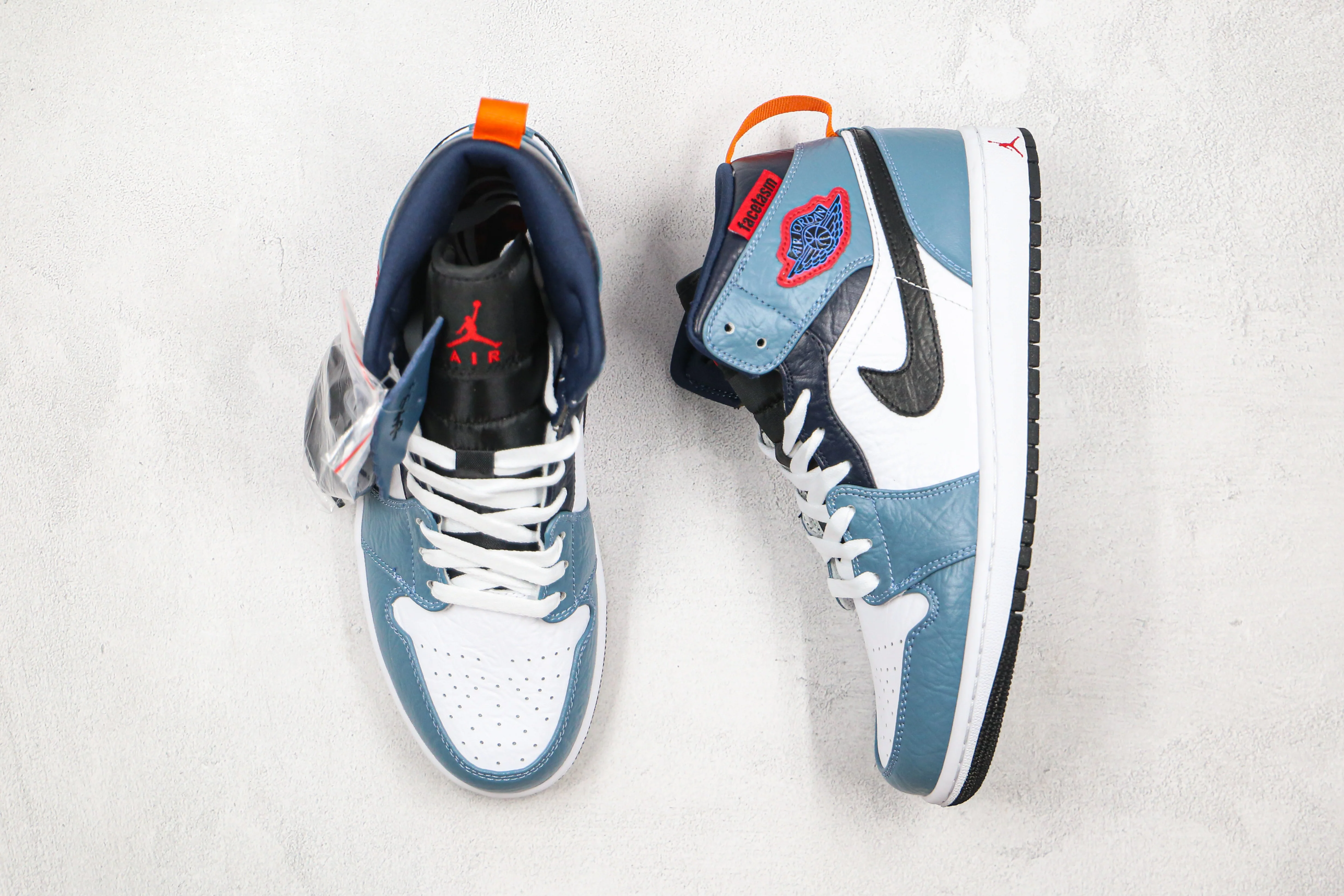 Réplica AIR JORDAN 1 Mid Sneaker